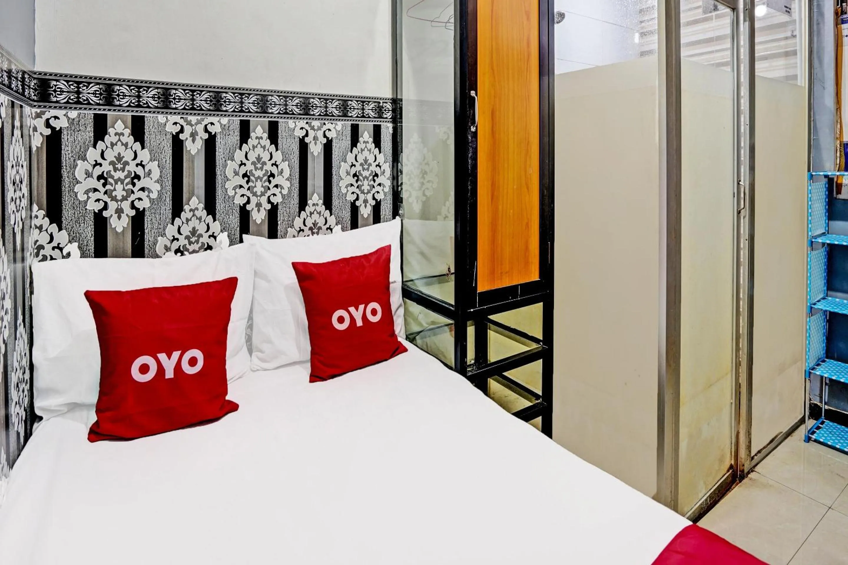 Bedroom, Bed in OYO 91126 Kertajaya Residence Surabaya