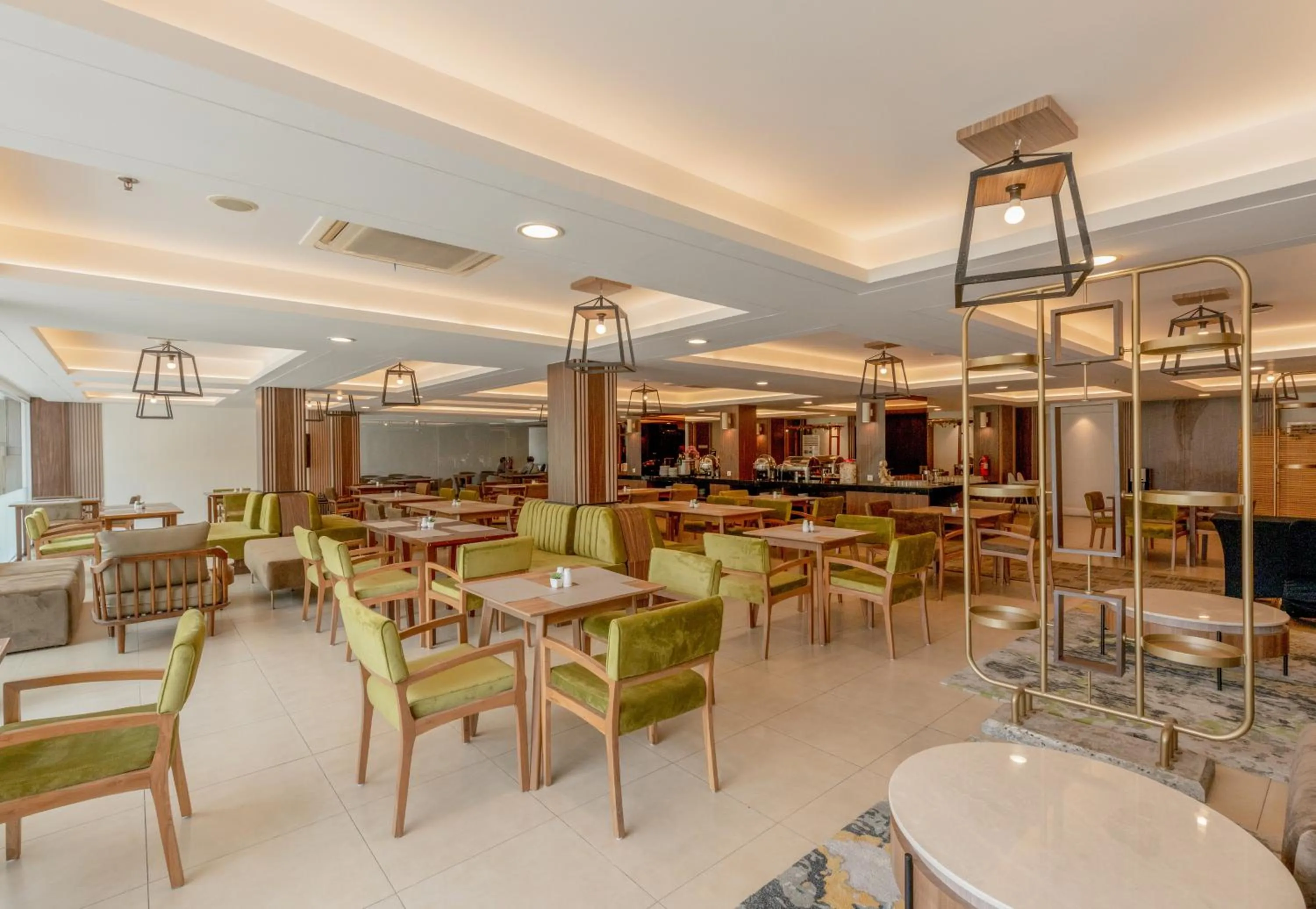 Restaurant/places to eat in Next Hotel Yogyakarta