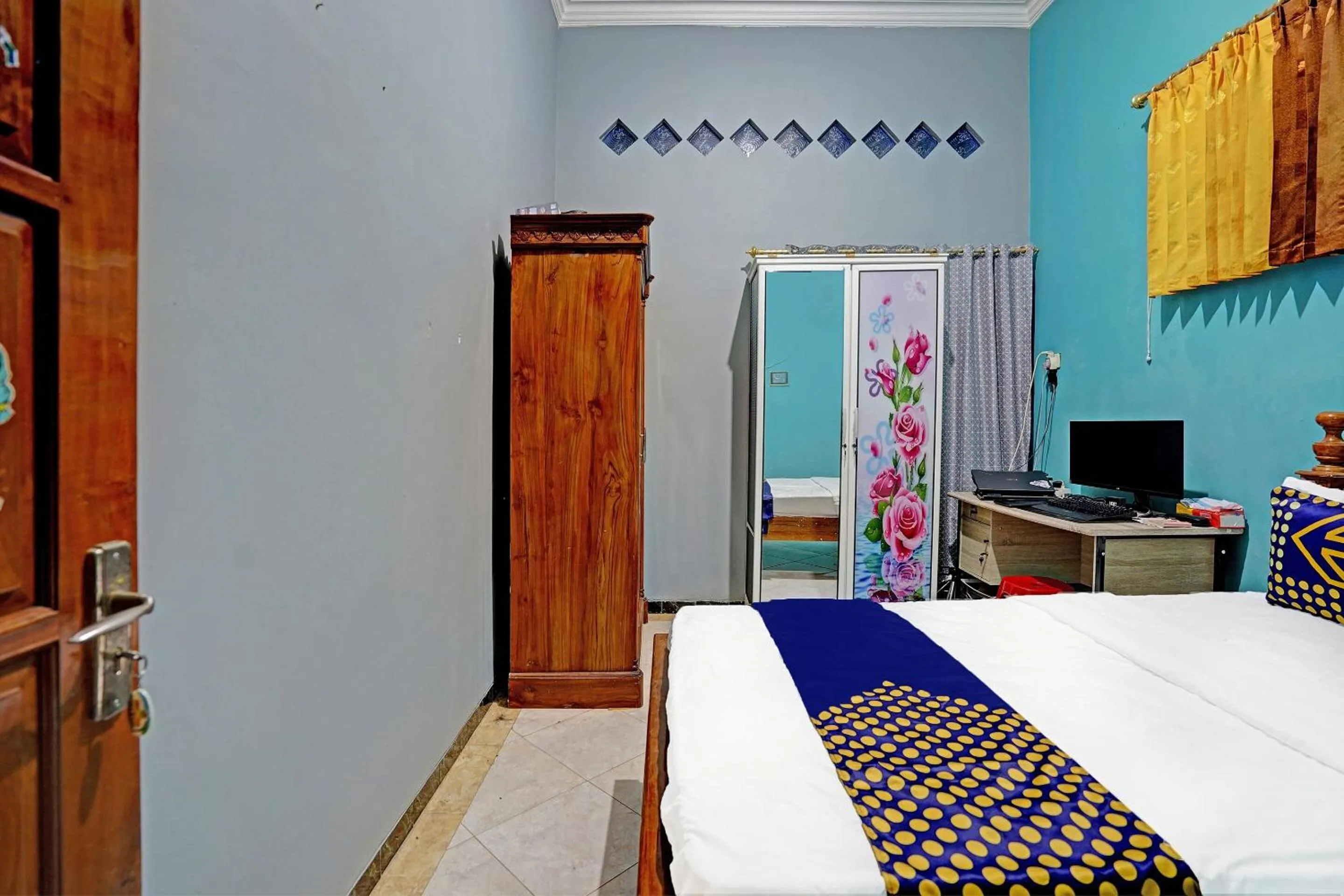 Bedroom, Bed in Hotel O Desa Wisata Alam Gosari (wagos)