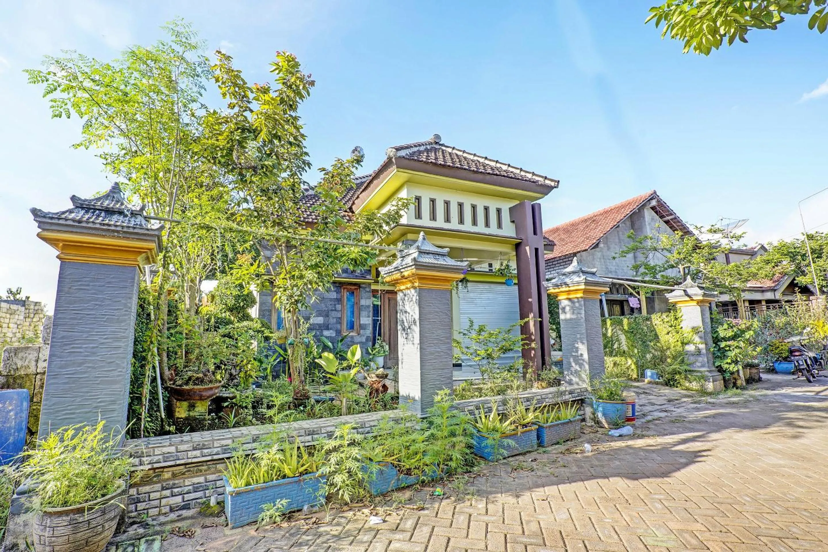 Facade/entrance in Hotel O Desa Wisata Alam Gosari (wagos)