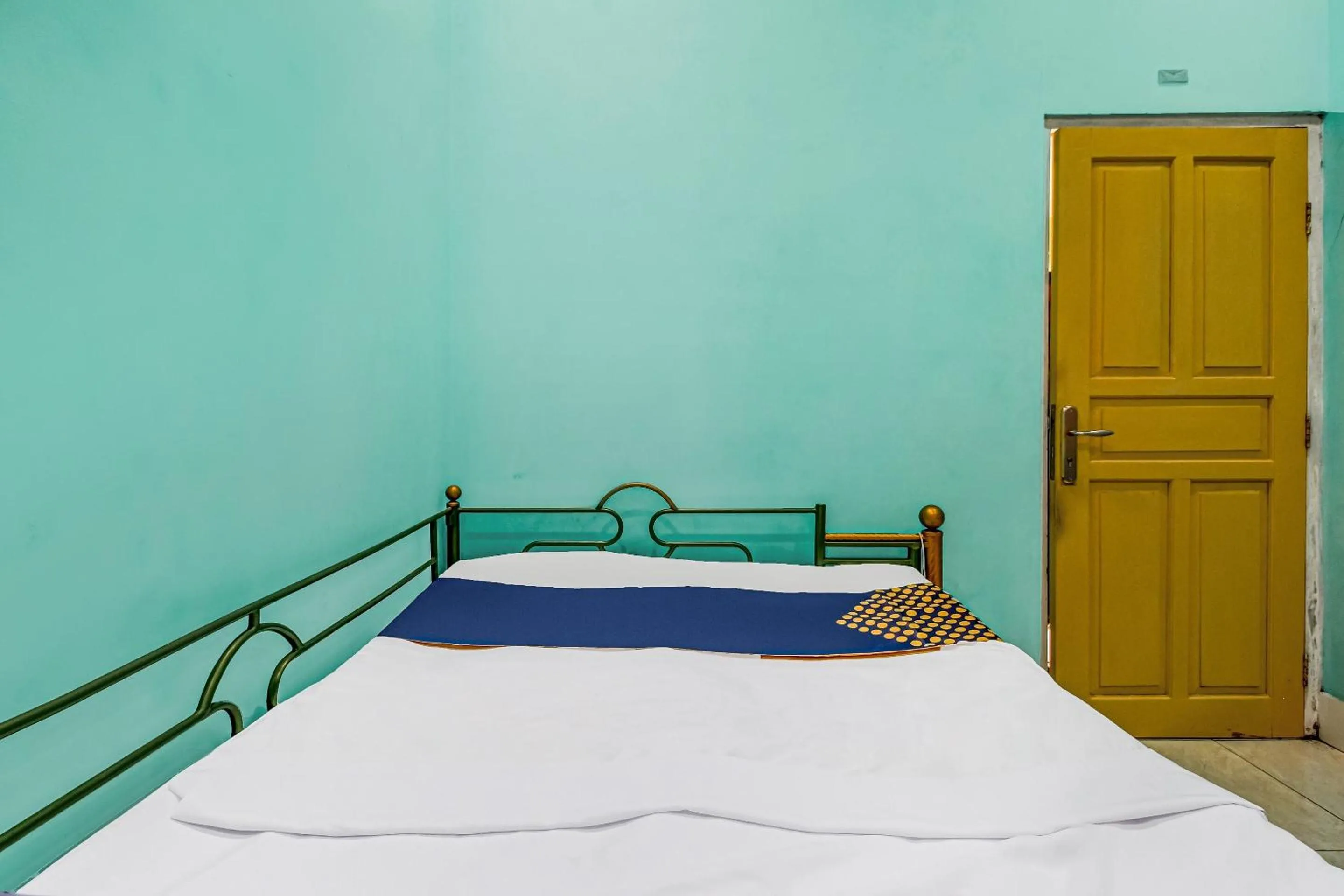 Bedroom, Bed in Hotel O Desa Wisata Bangunharja