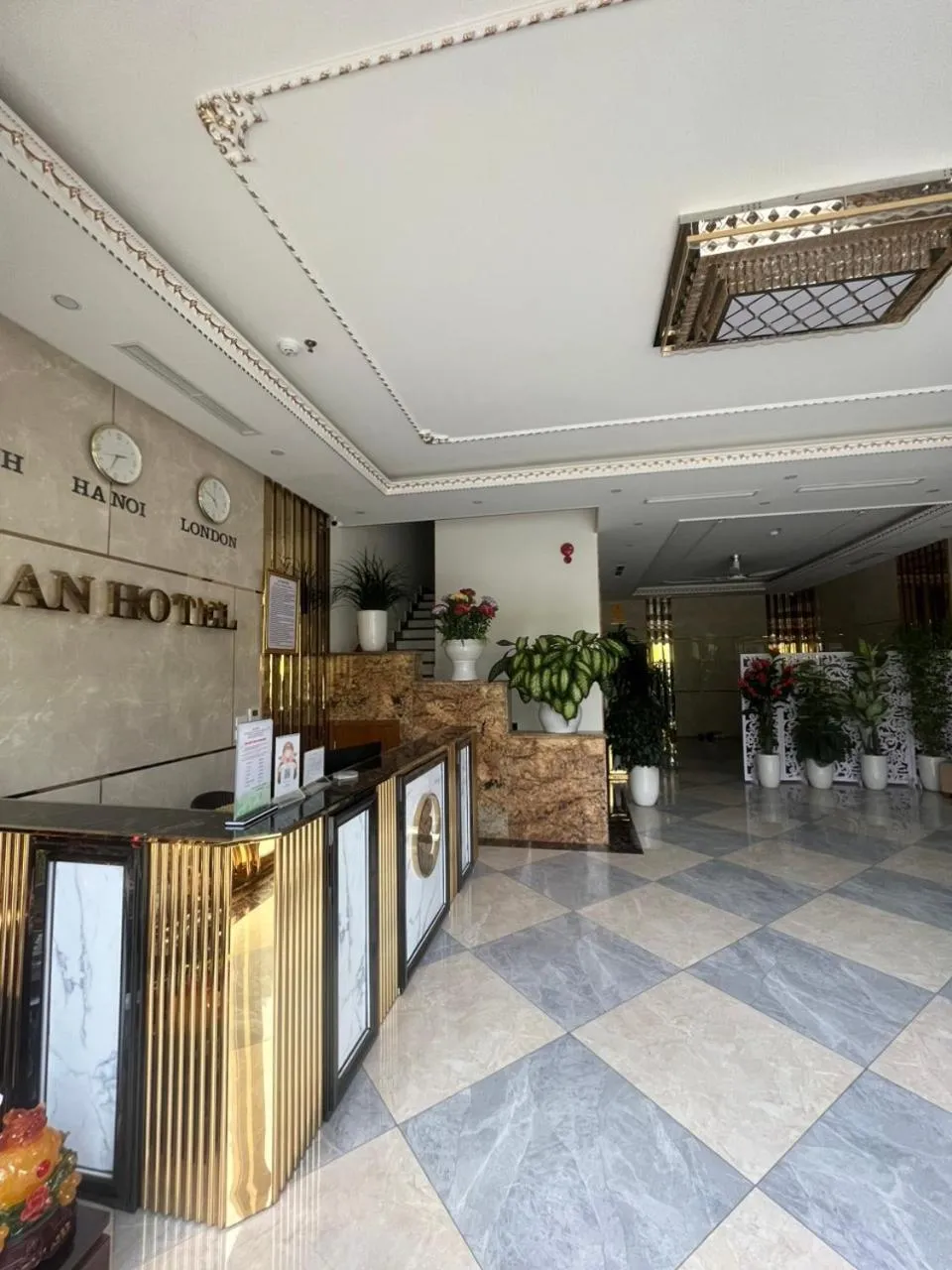 Lobby or reception in An Hotel Ha Long