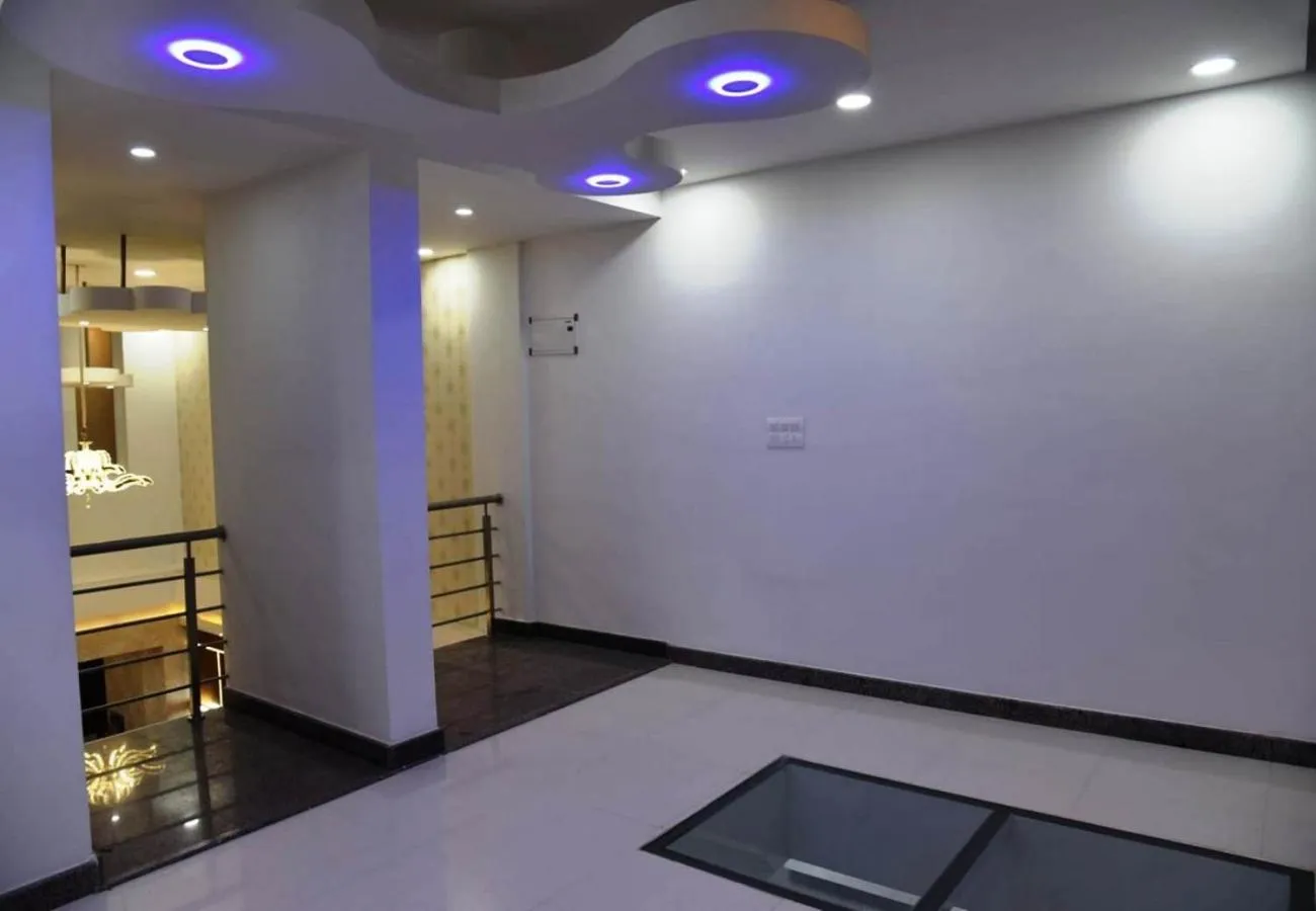 Property building in Silver Suite