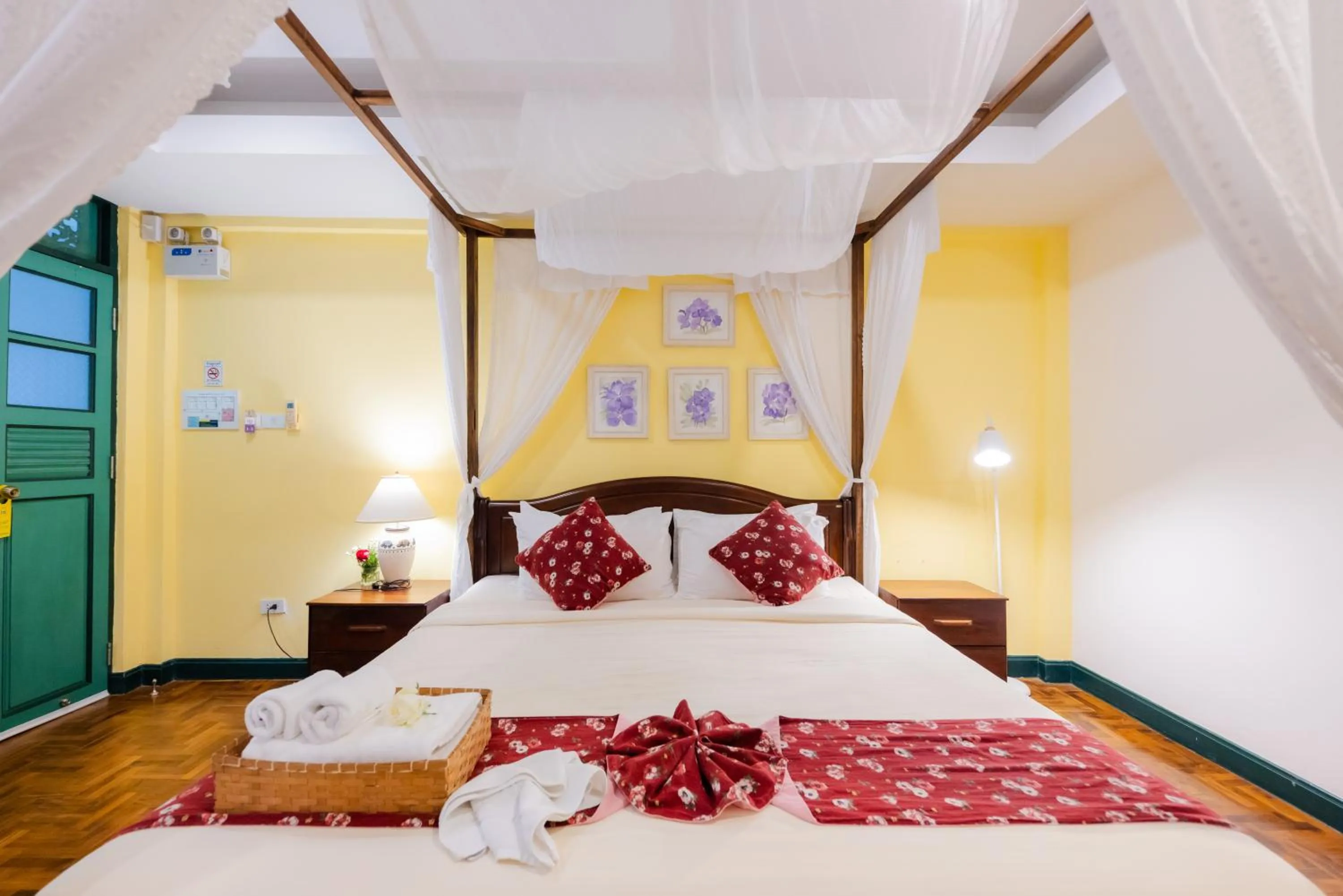 Bed in Teewana Resort Chiang Mai