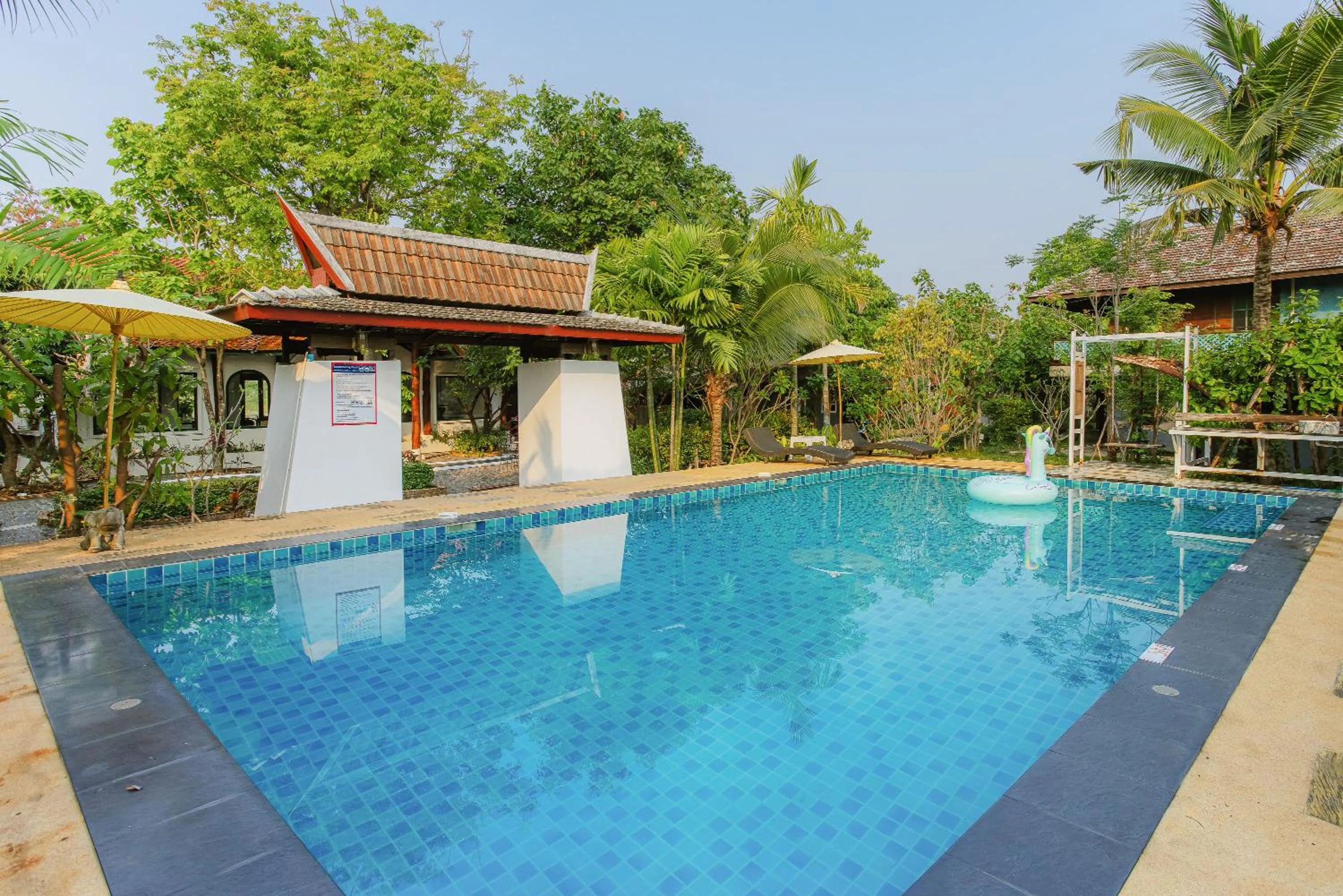 Swimming pool in Teewana Resort