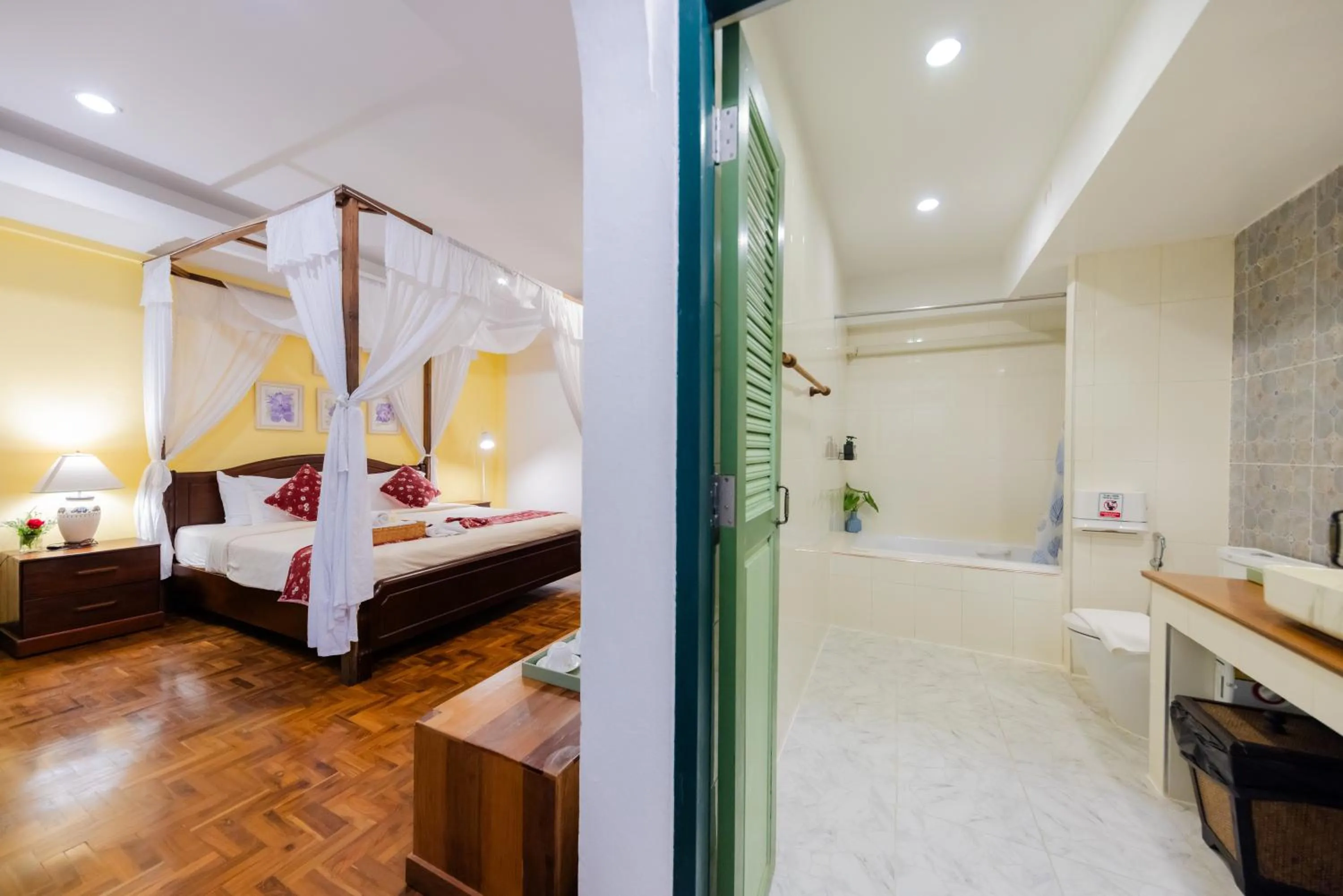 Photo of the whole room, Bed in Teewana Resort Chiang Mai