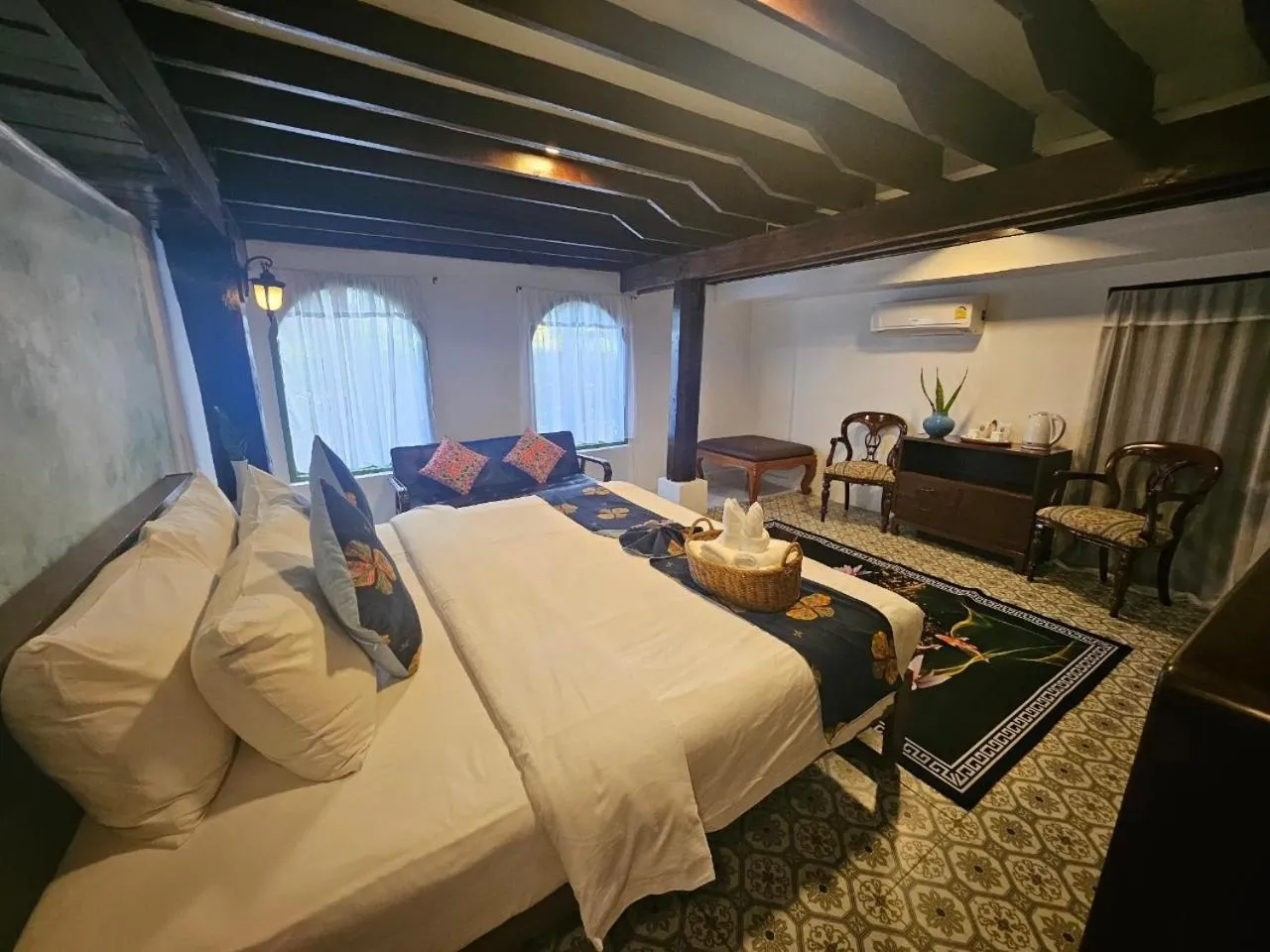 Photo of the whole room, Bed in Teewana Resort