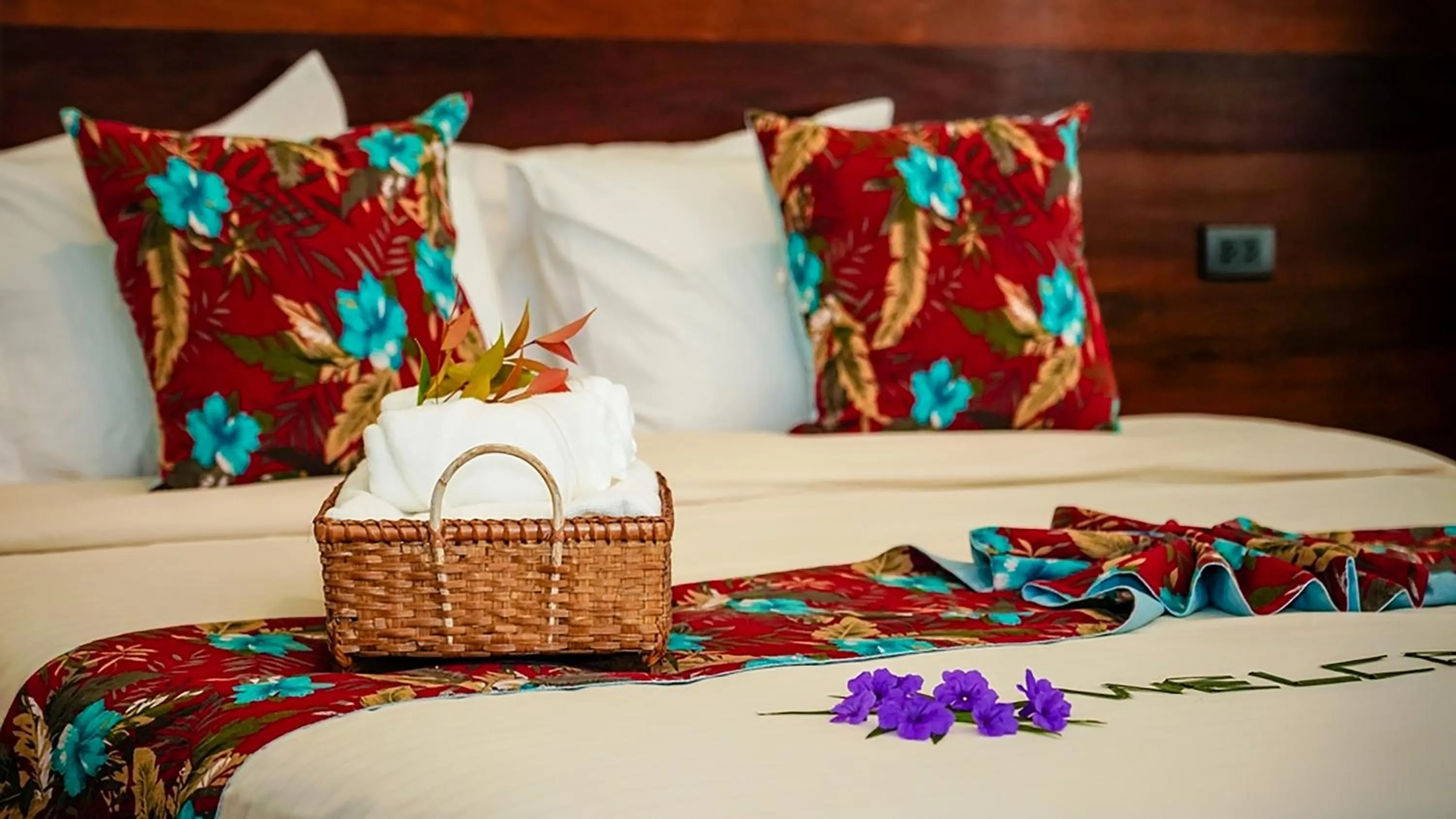towels, Bed in Teewana Resort