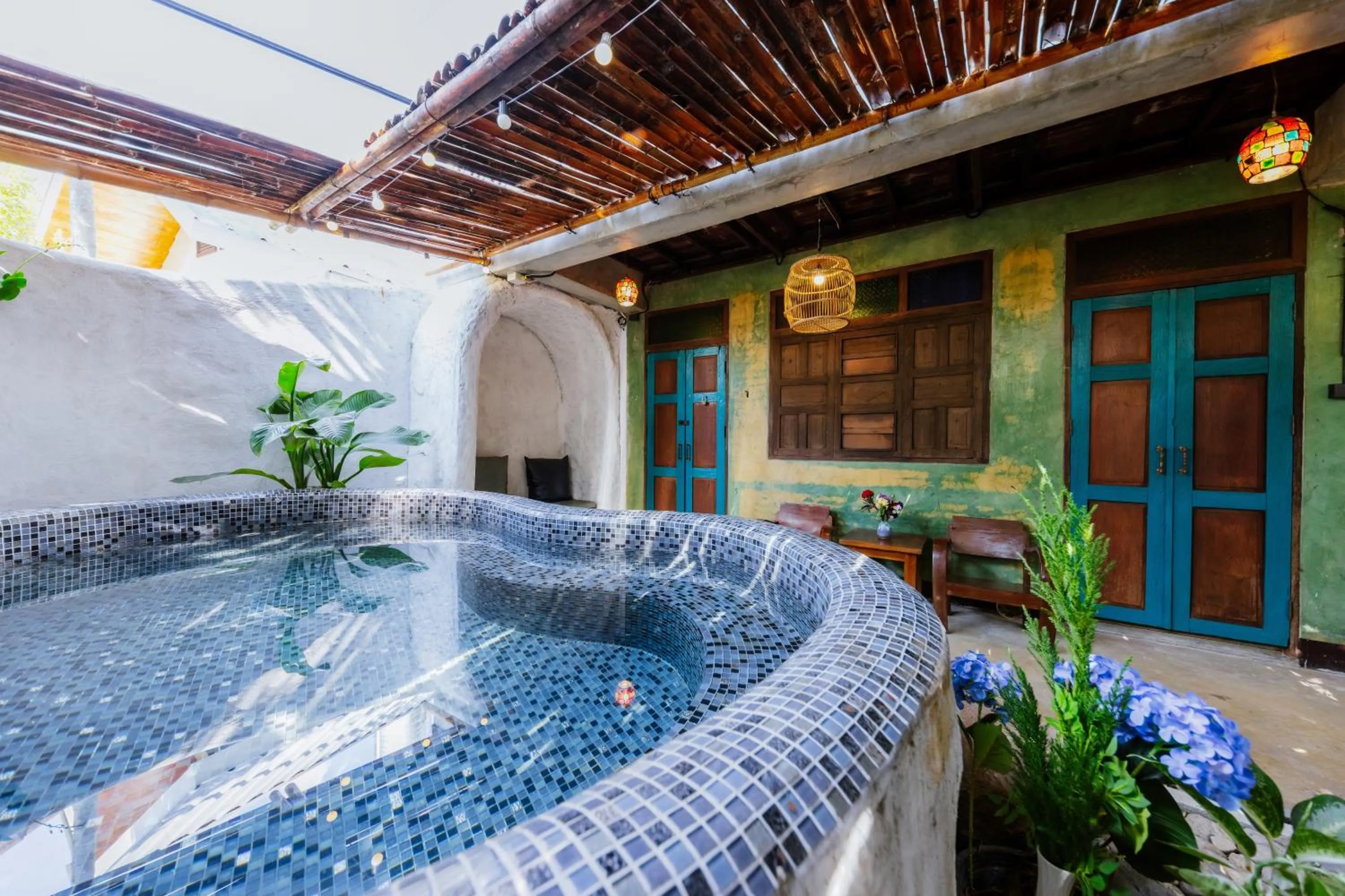 Swimming pool in Teewana Resort Chiang Mai