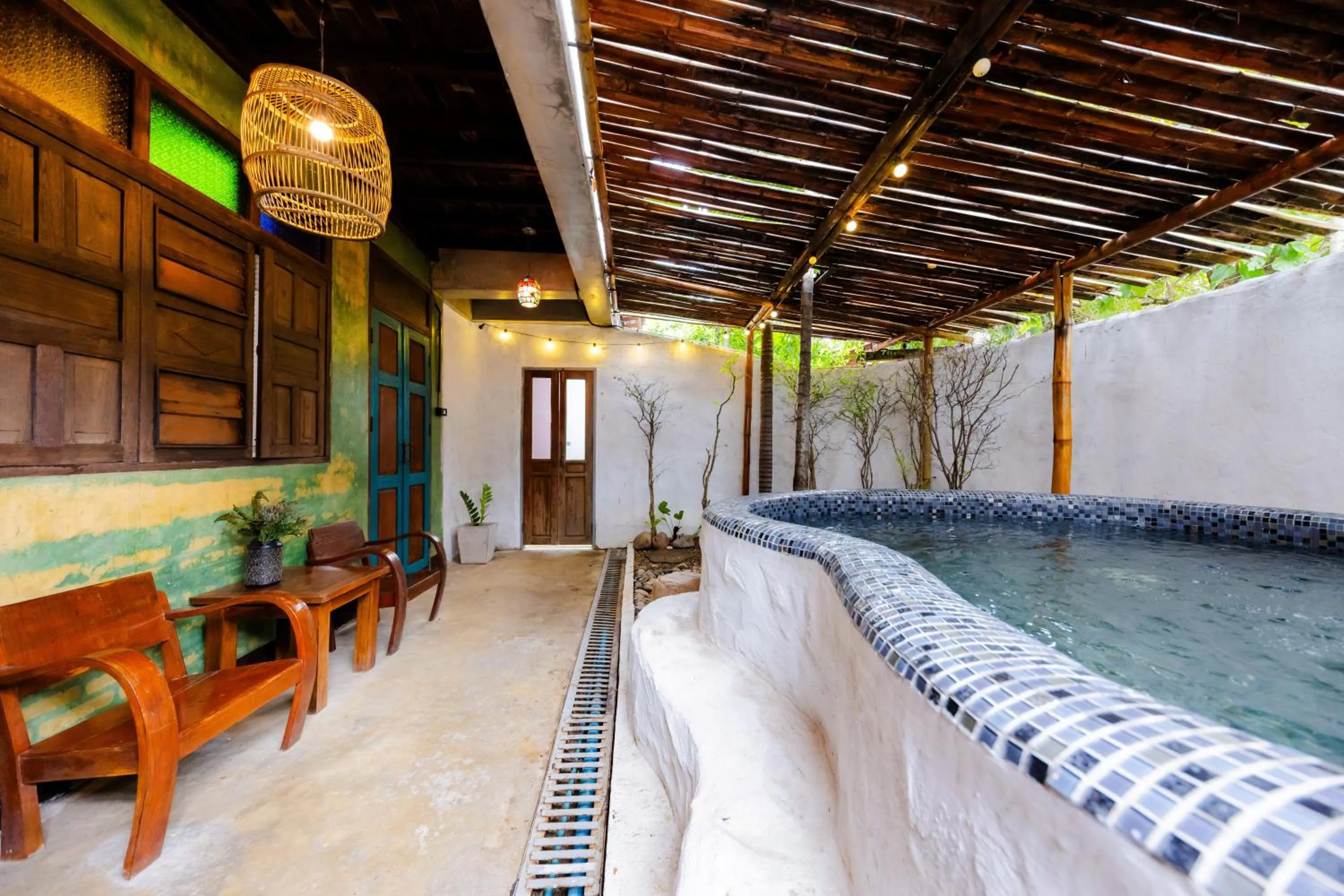 Swimming pool in Teewana Resort Chiang Mai