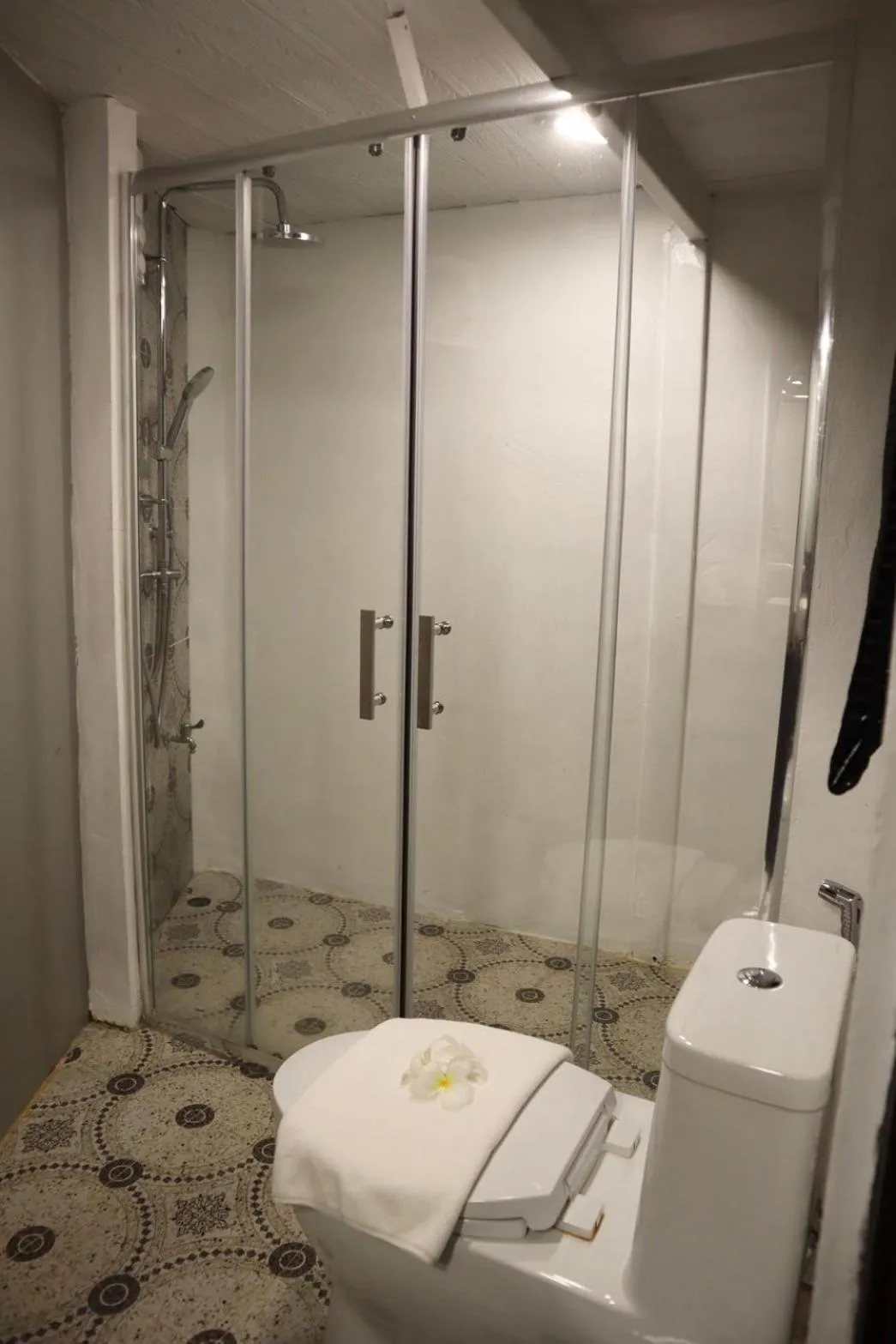 Shower in Teewana Resort