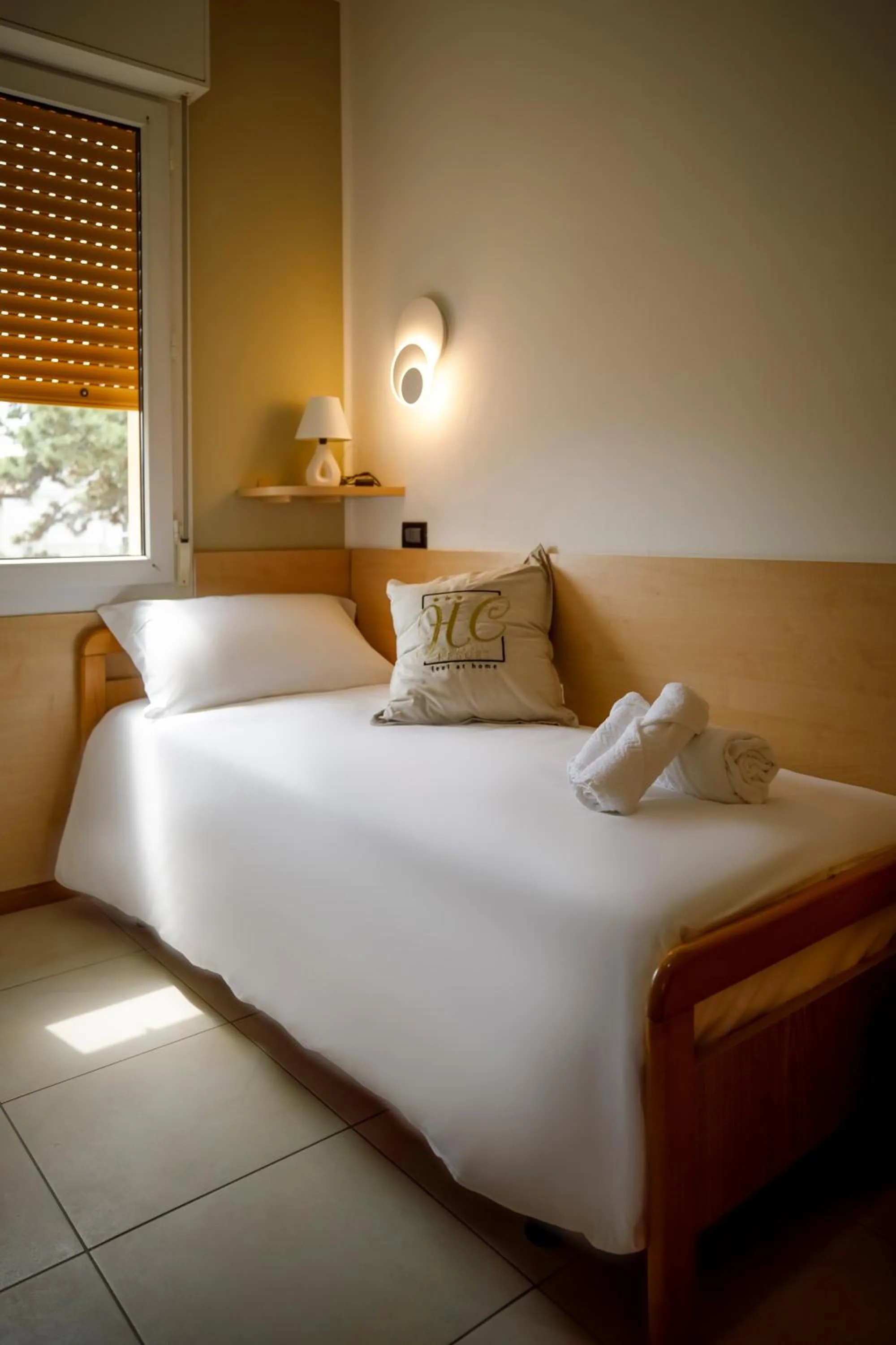 Bedroom, Bed in Hotel Hc Resort Lignano