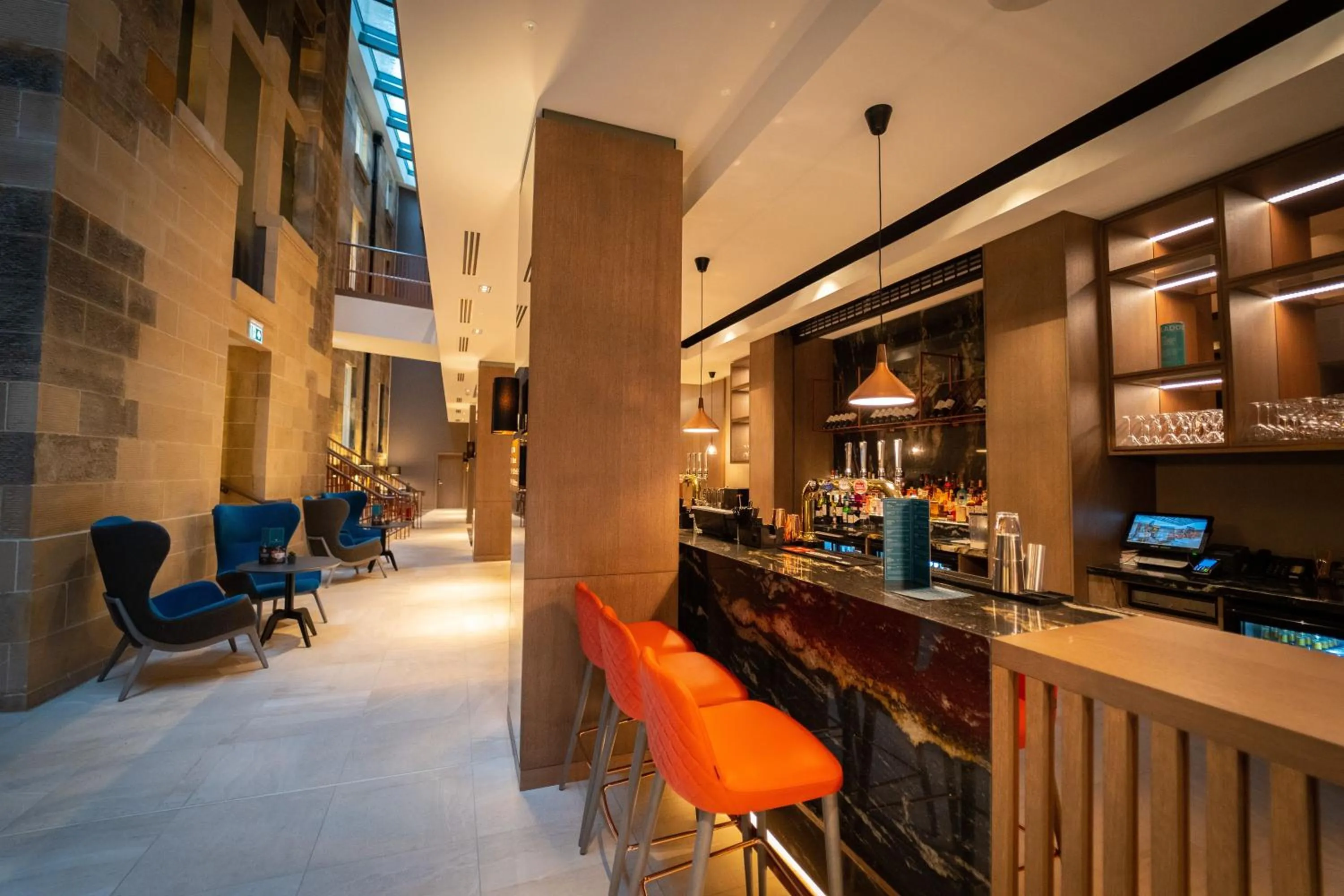 Lounge or bar in Clayton Hotel Glasgow City