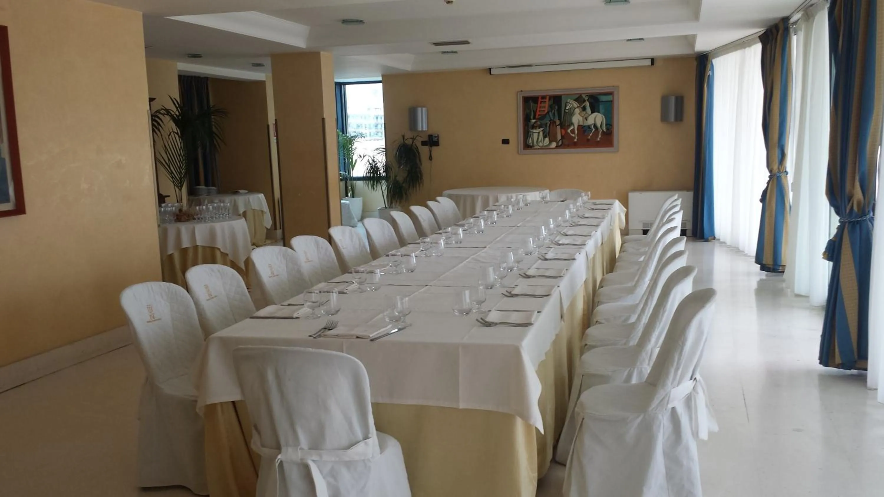 Restaurant/places to eat in Hotel Nettuno