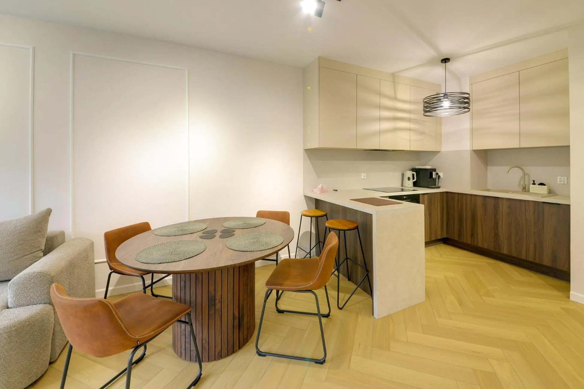 Kitchen or kitchenette in RentPlanet - Apartamenty IzerSKI Resort