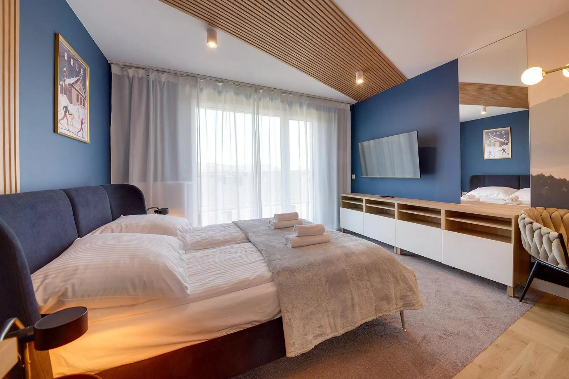 Bed in RentPlanet - Apartamenty IzerSKI Resort
