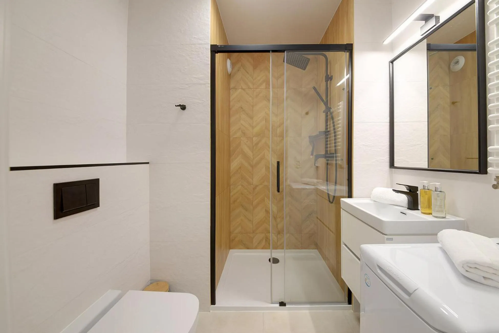 Shower in RentPlanet - Apartamenty IzerSKI Resort