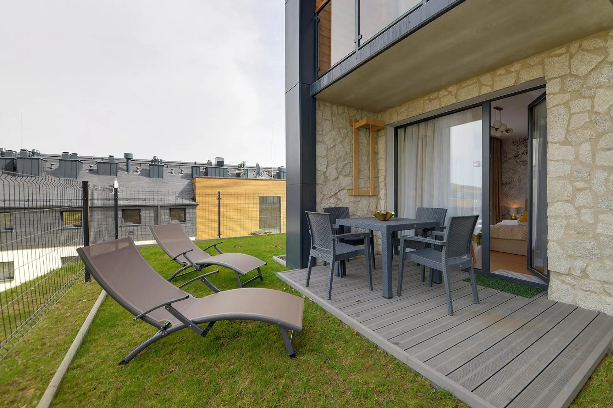 Spring in RentPlanet - Apartamenty IzerSKI Resort