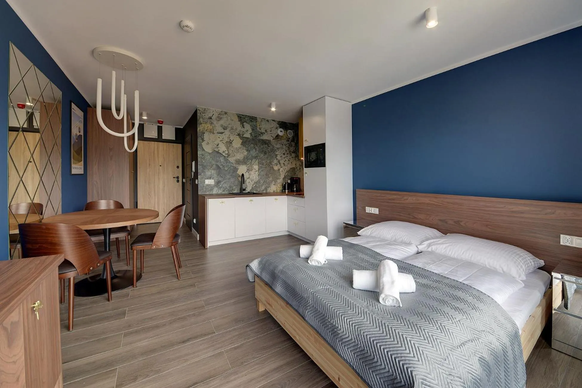 Bed in RentPlanet - Apartamenty IzerSKI Resort