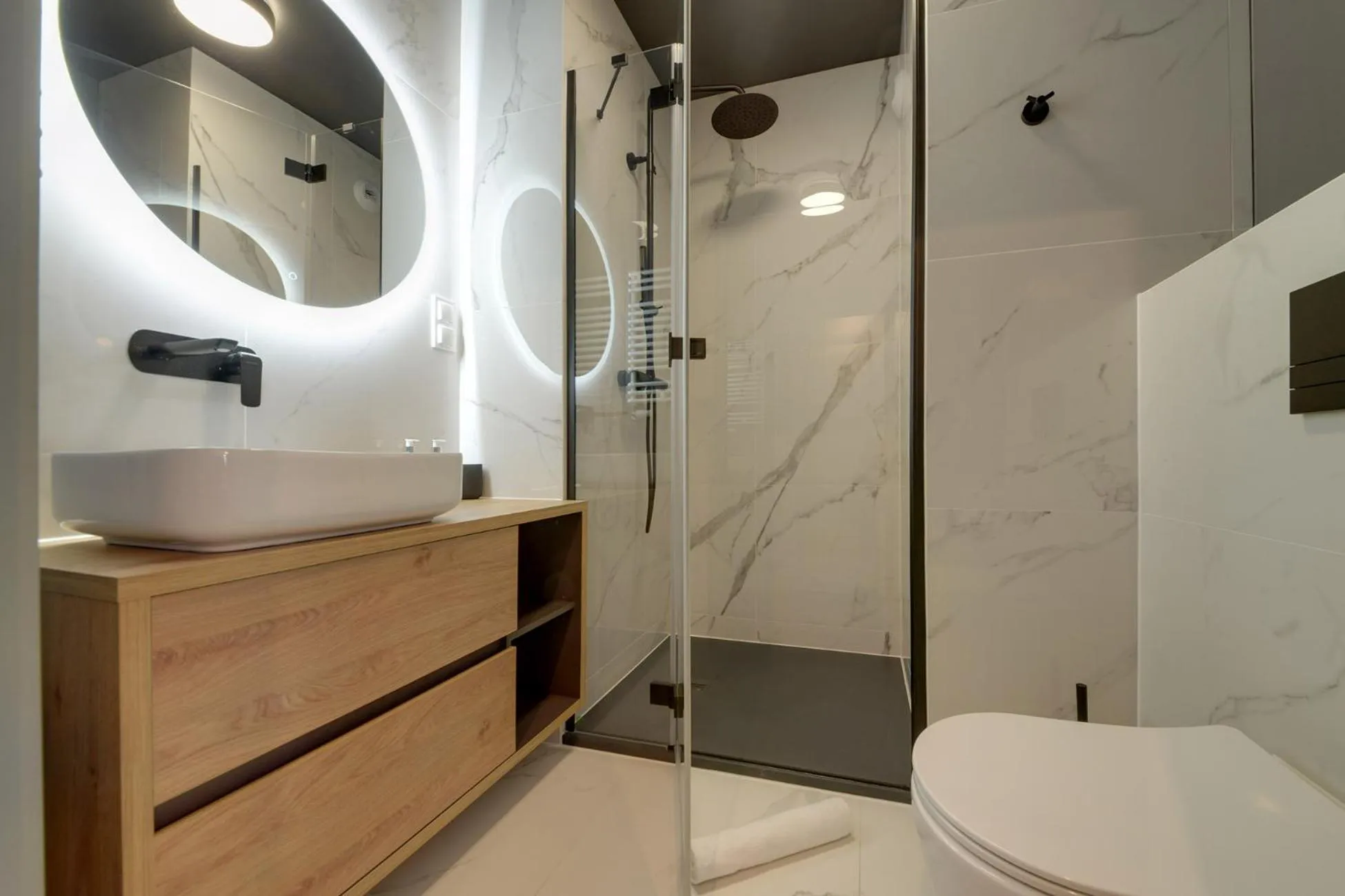 Shower in RentPlanet - Apartamenty IzerSKI Resort