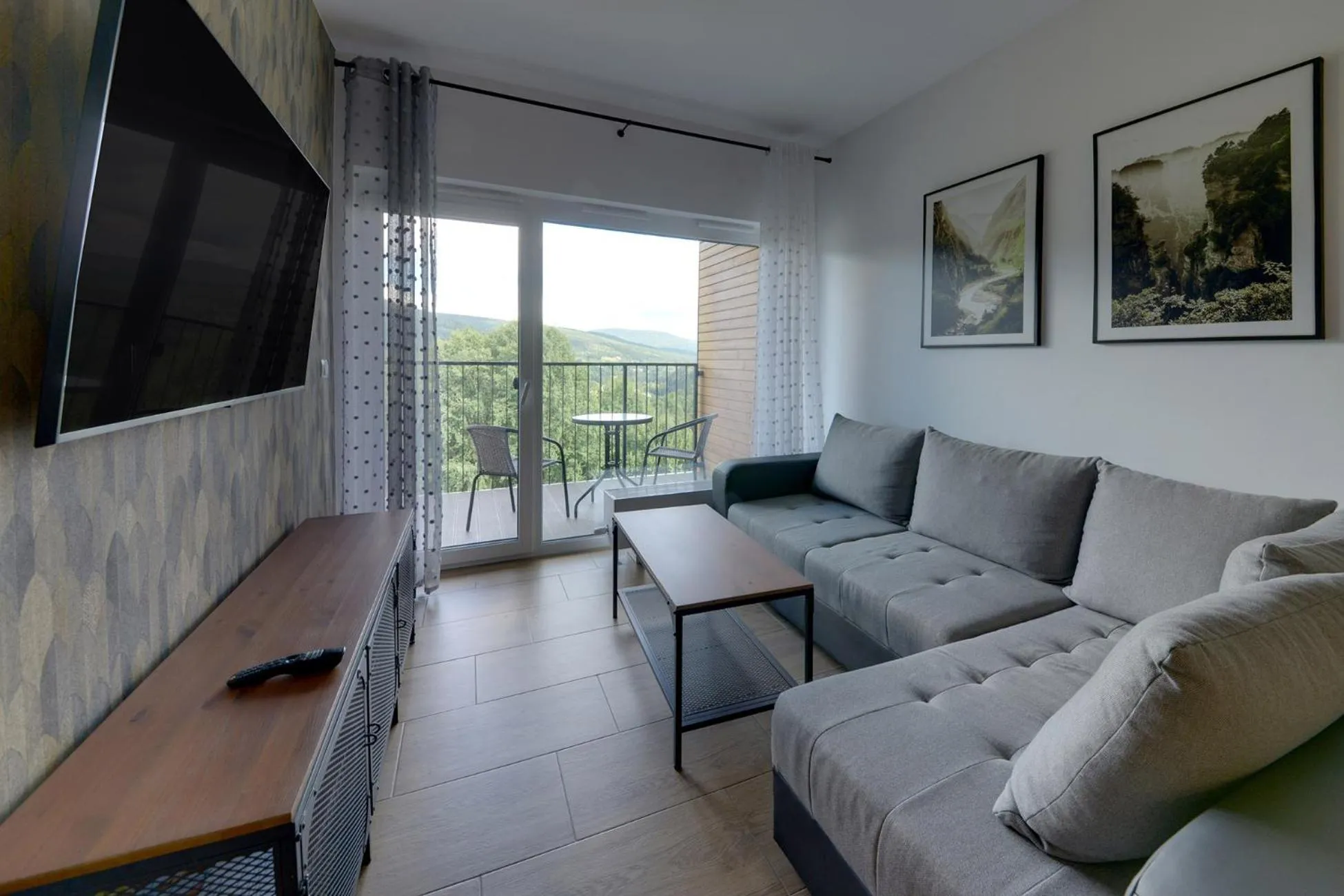TV and multimedia in RentPlanet - Apartamenty IzerSKI Resort