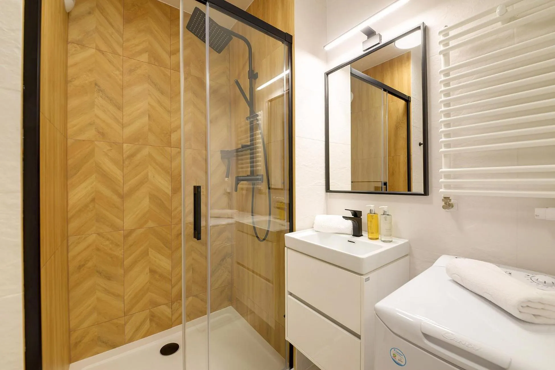 Shower in RentPlanet - Apartamenty IzerSKI Resort