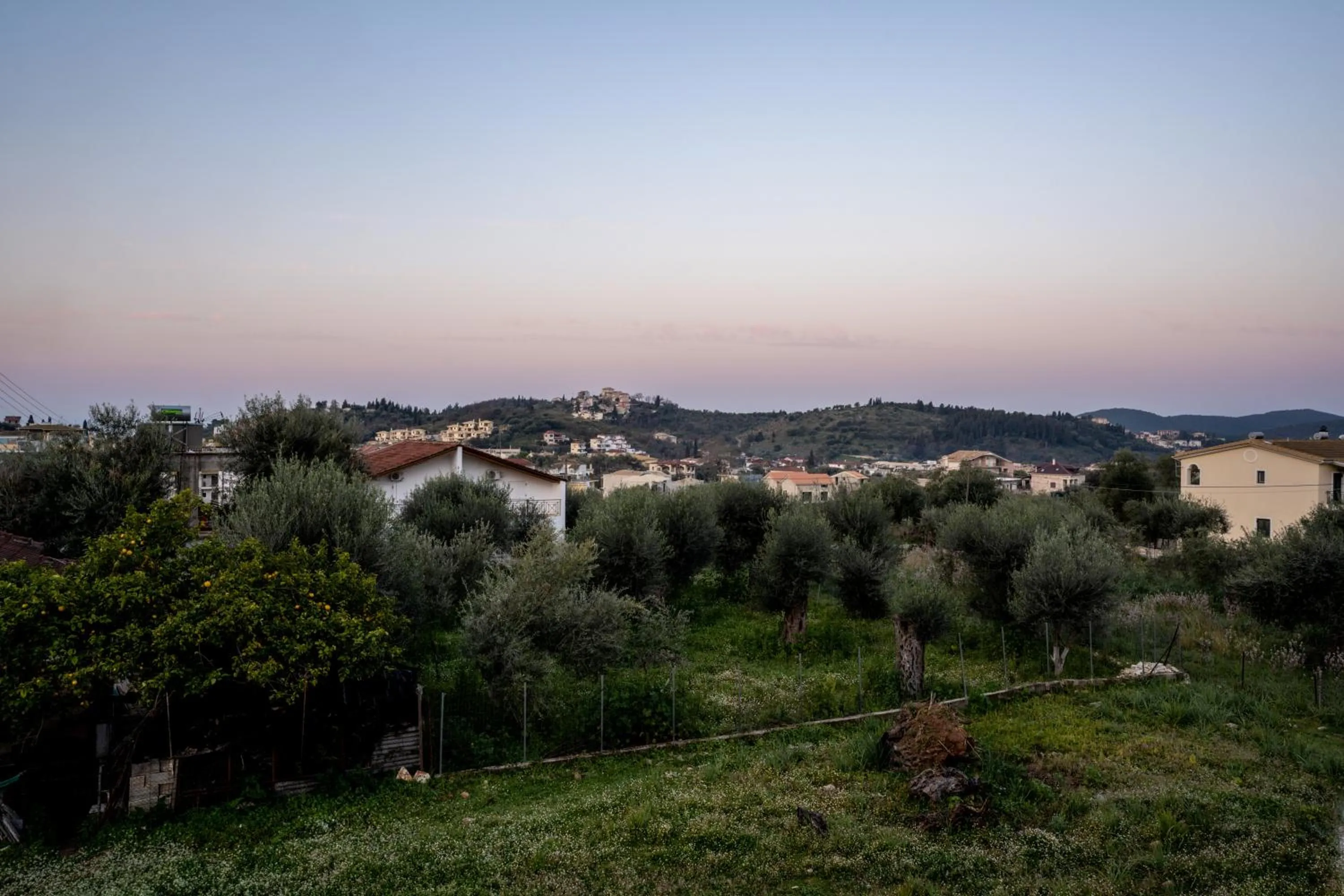 Neighbourhood in Sarah Luxury Rooms