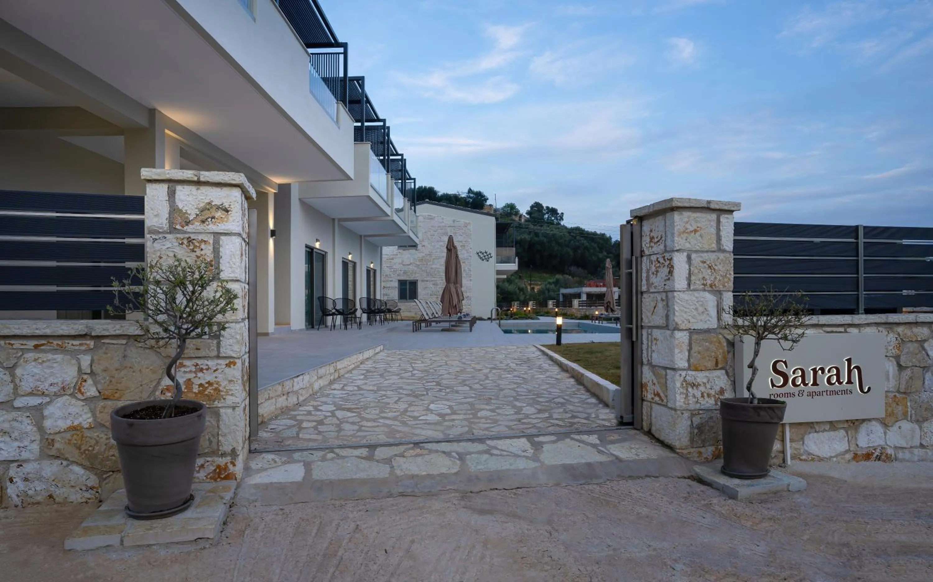 Facade/entrance in Sarah Luxury Rooms