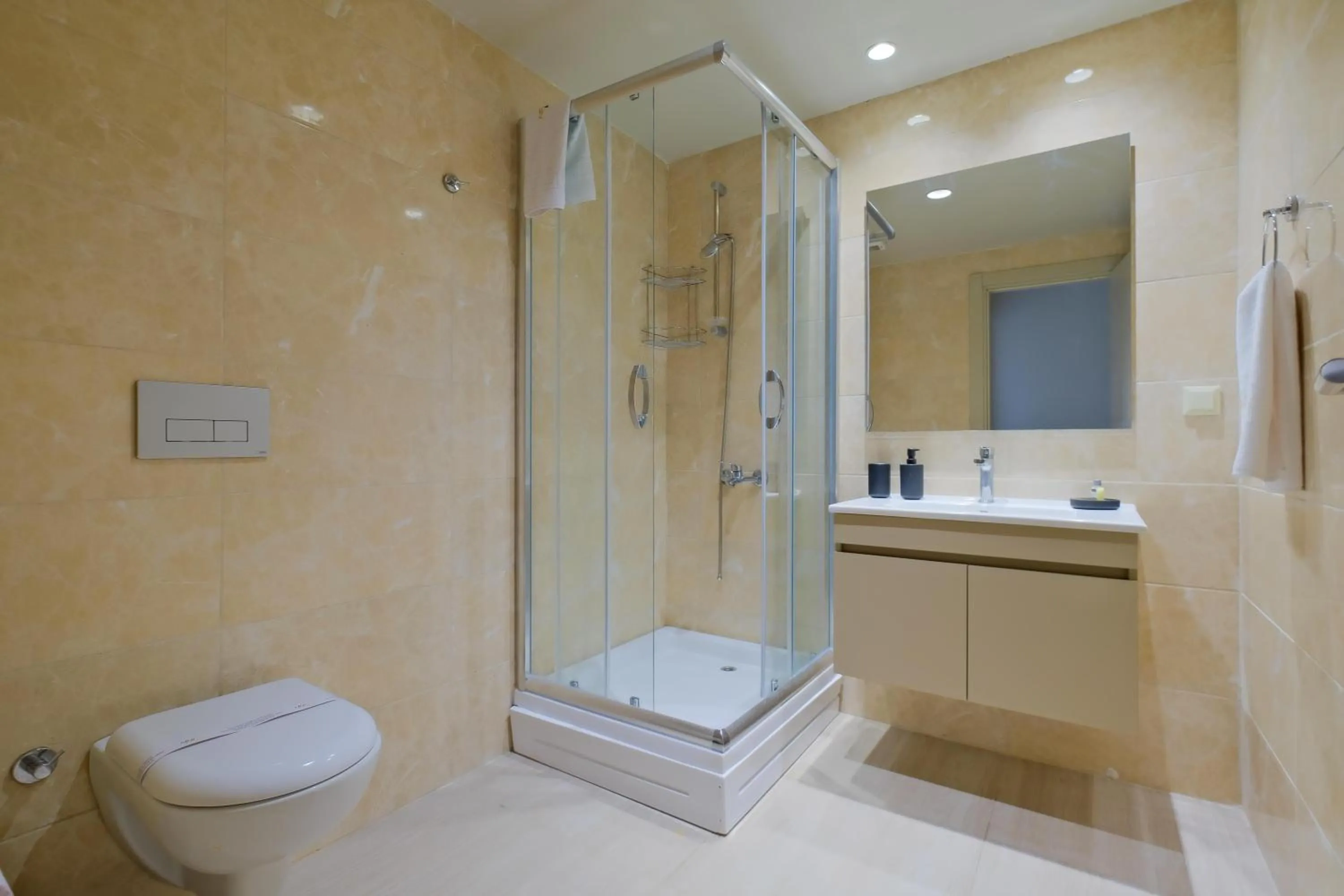 Shower in New Inn Hotel Cadde 54 Mall