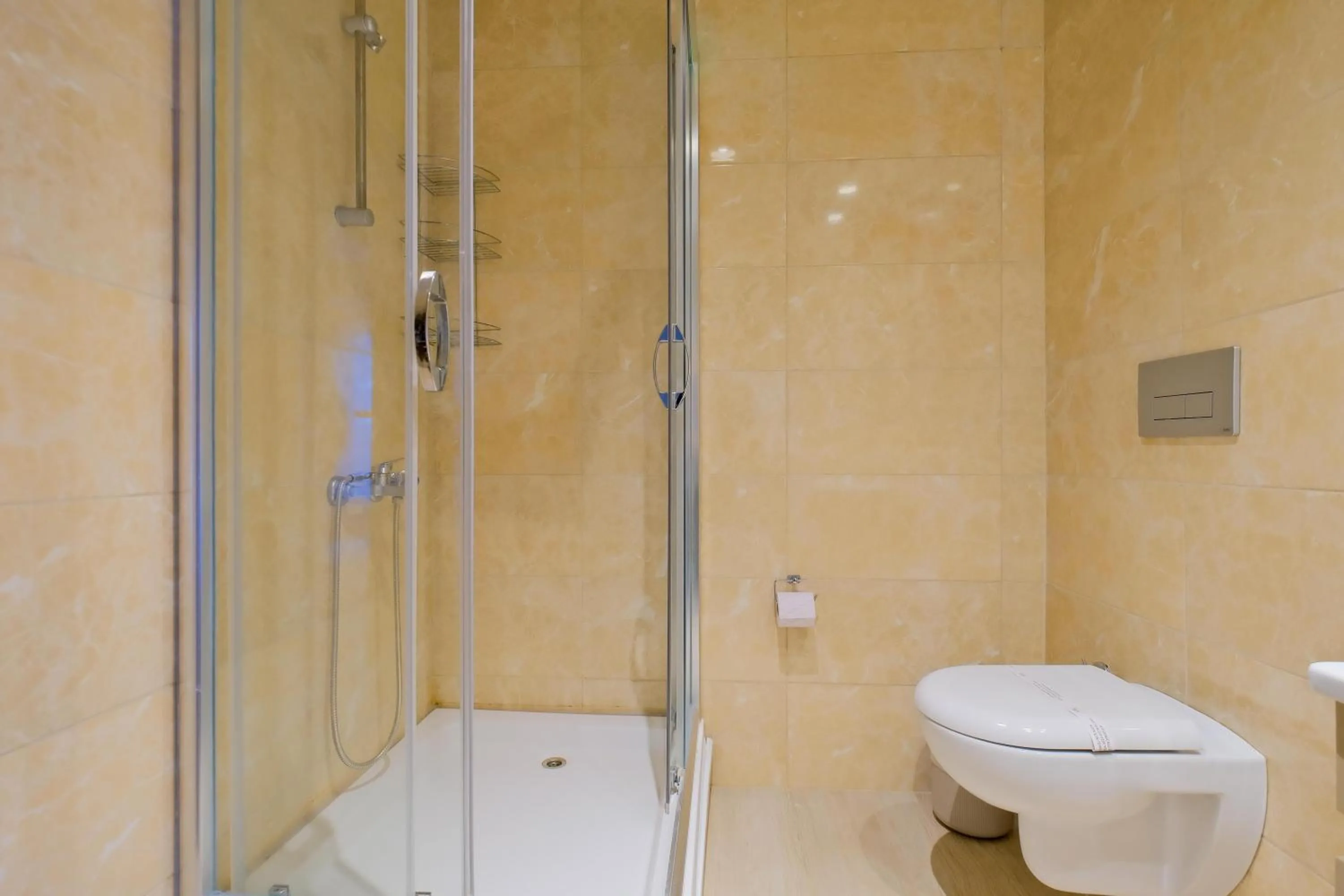 Shower in New Inn Hotel Cadde 54 Mall