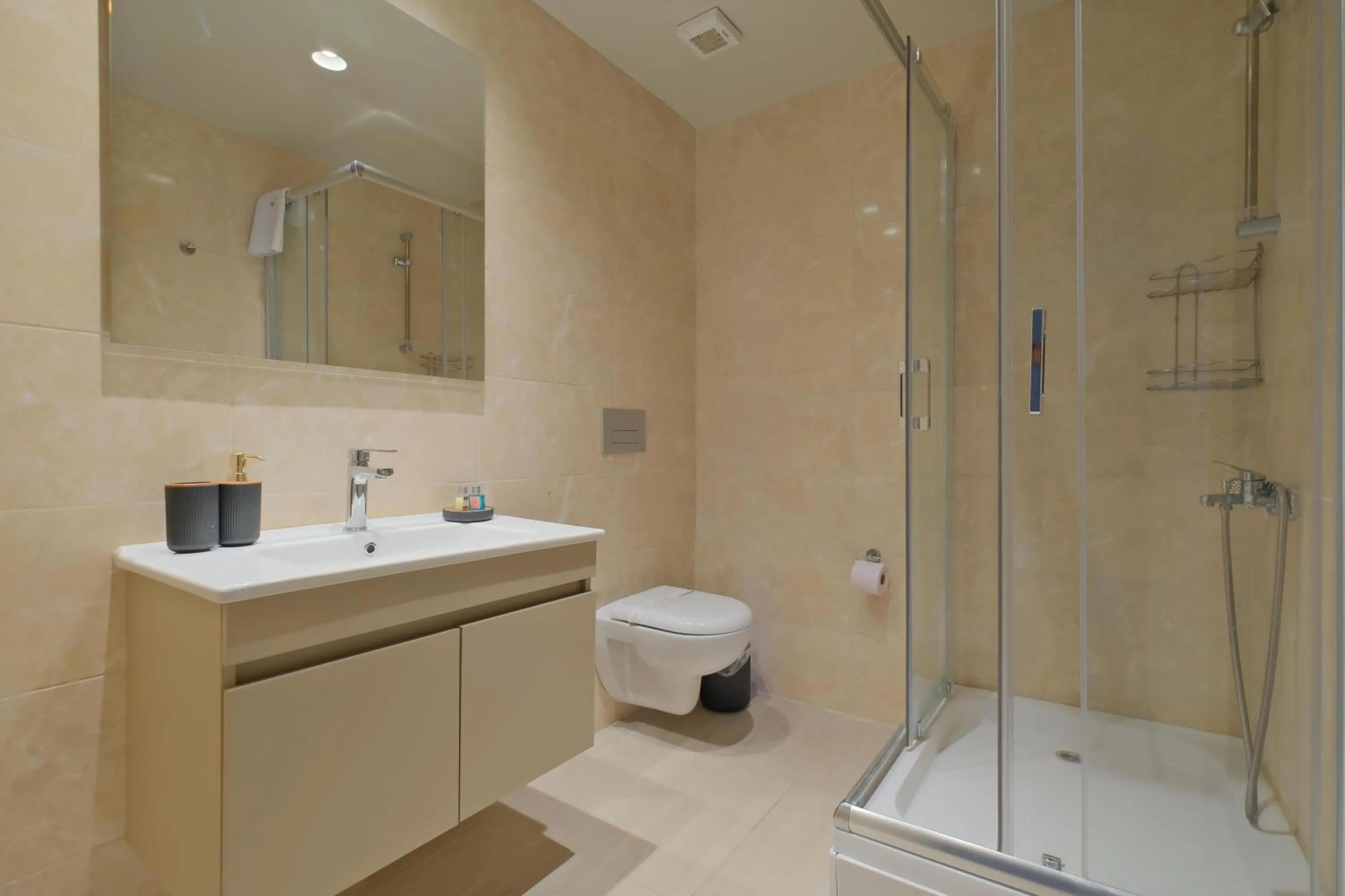 Shower in New Inn Hotel Cadde 54 Mall