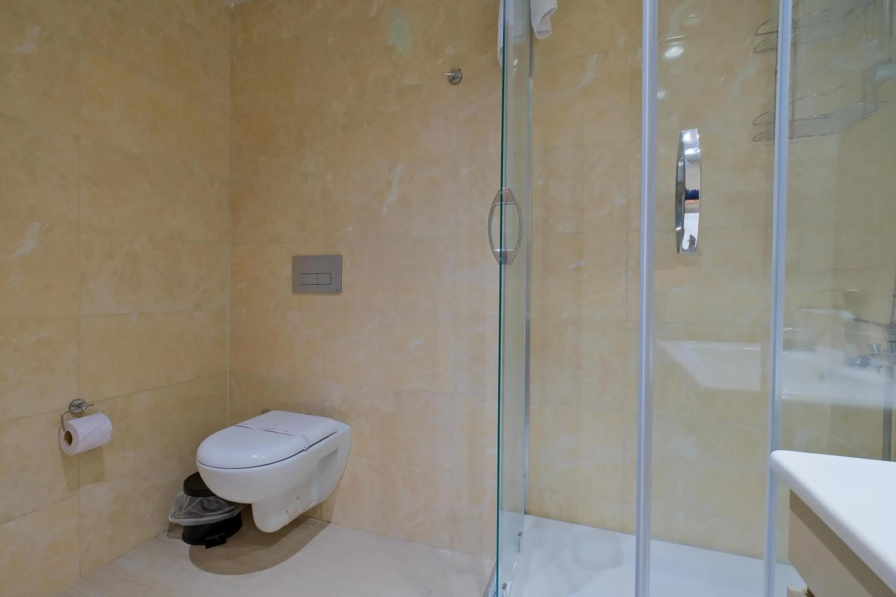 Shower in New Inn Hotel Cadde 54 Mall