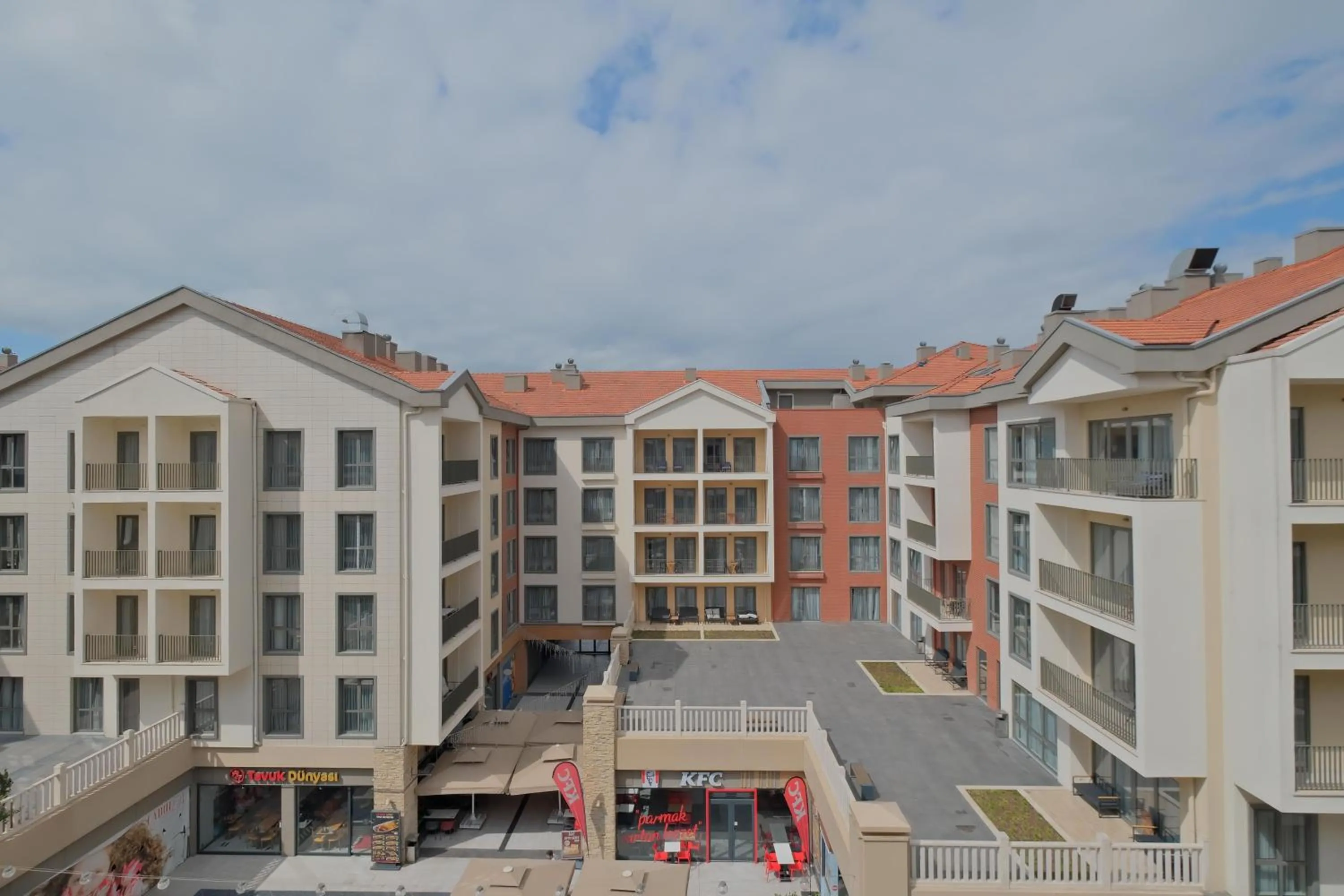 Property building in New Inn Hotel Cadde 54 Mall