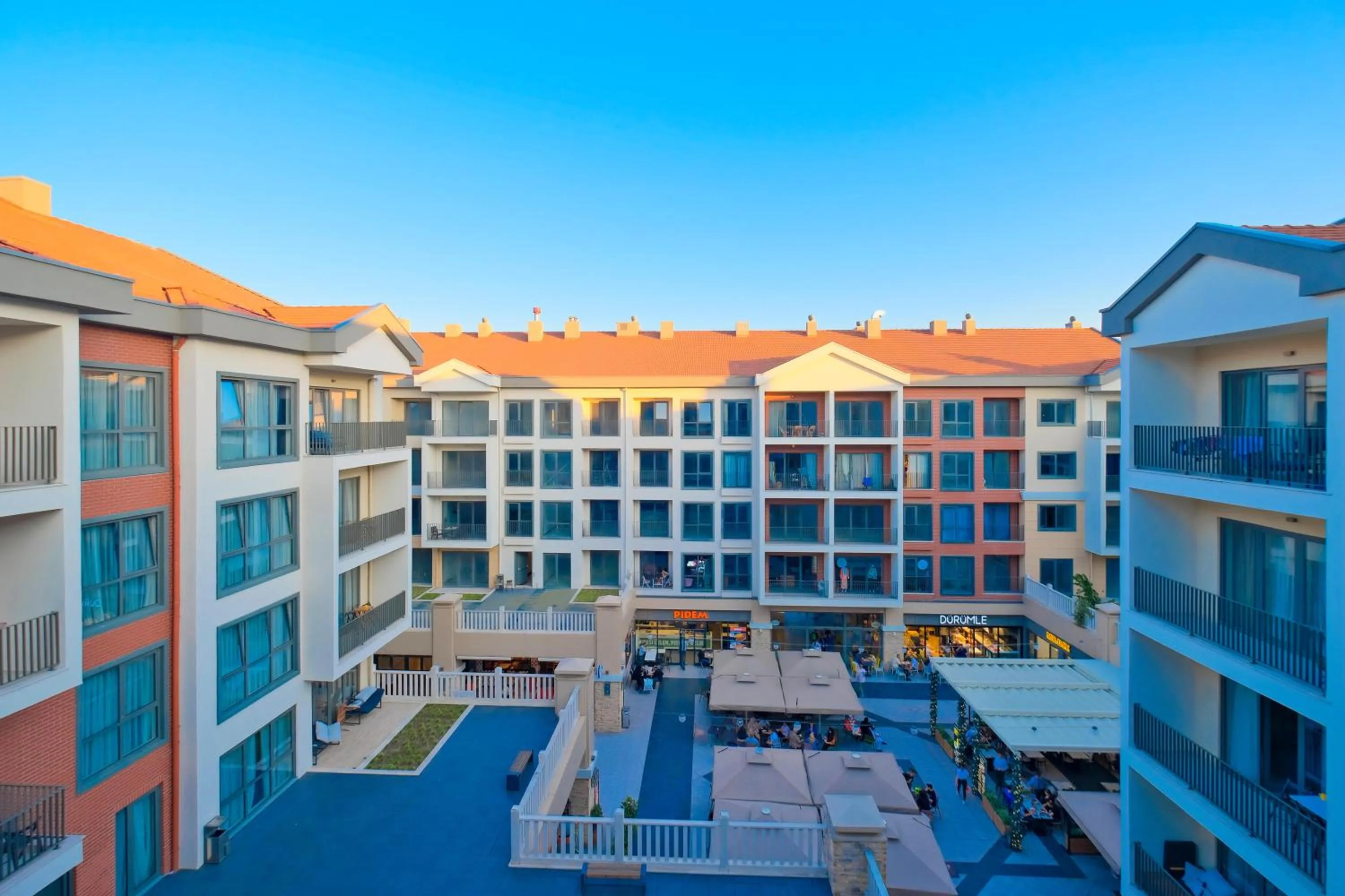 Property building in New Inn Hotel Cadde 54 Mall