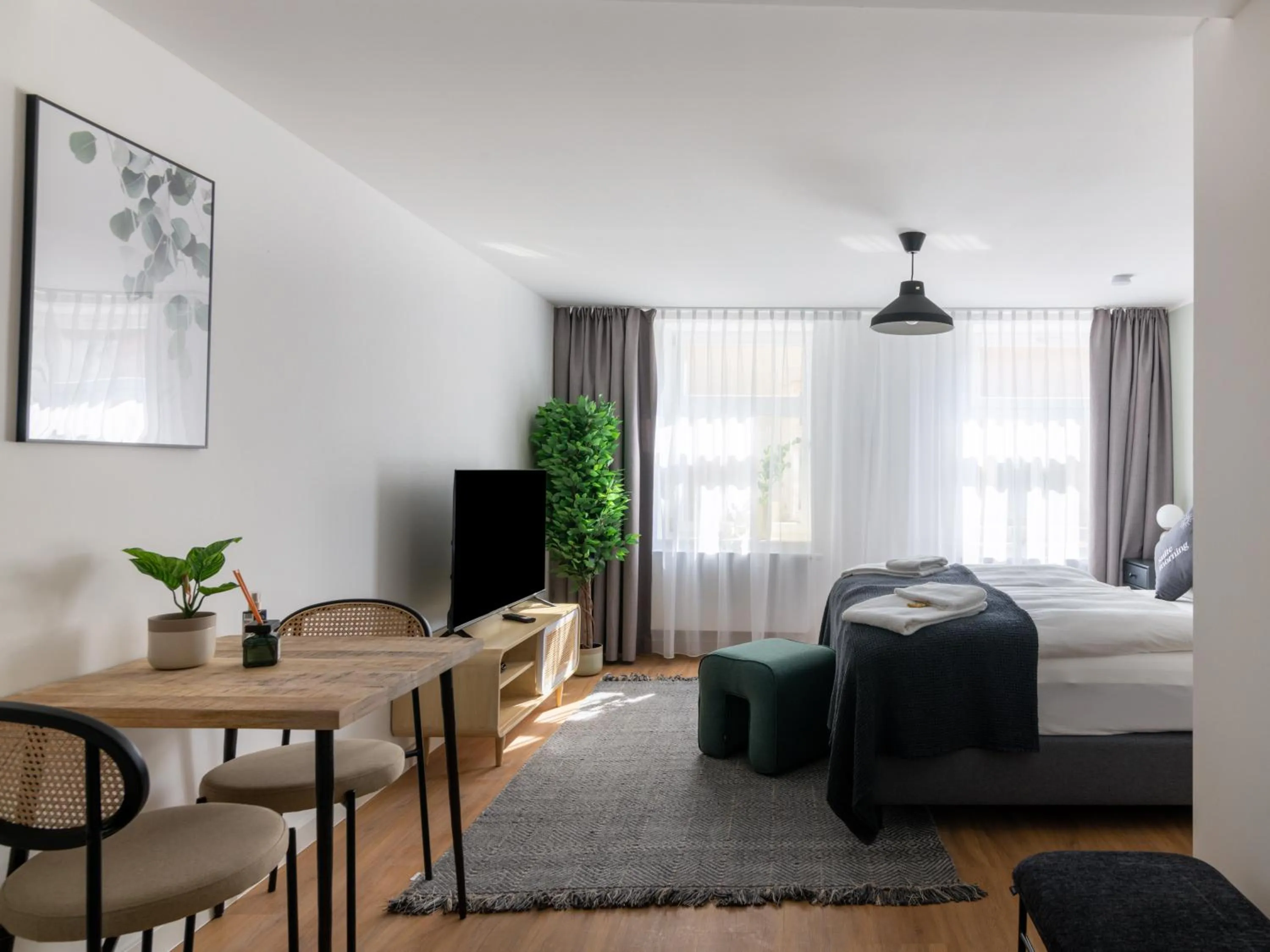 Photo of the whole room, Bed in Limehome Bayreuth Spitalgasse