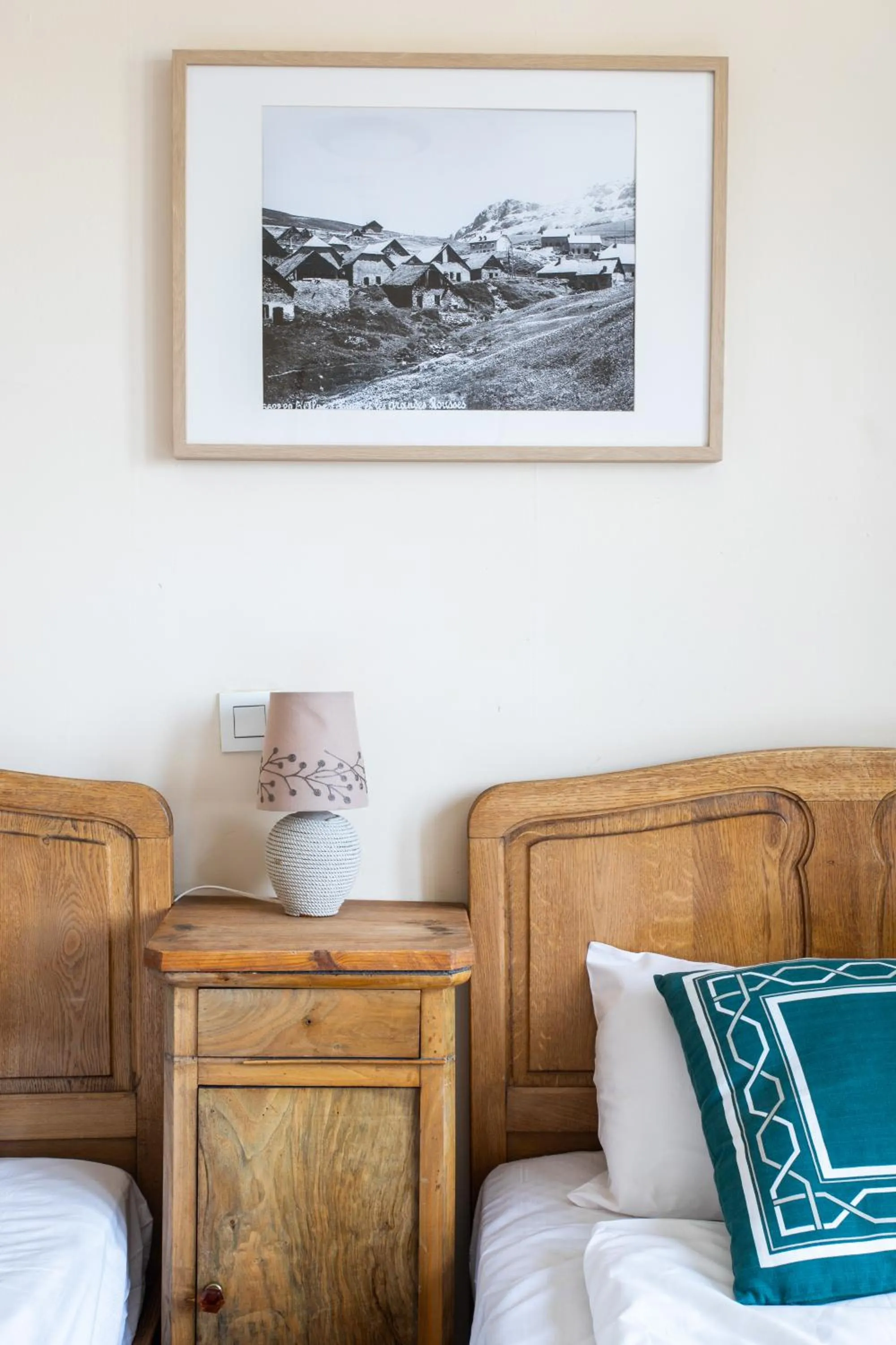 Bed in Hotel le Chamois