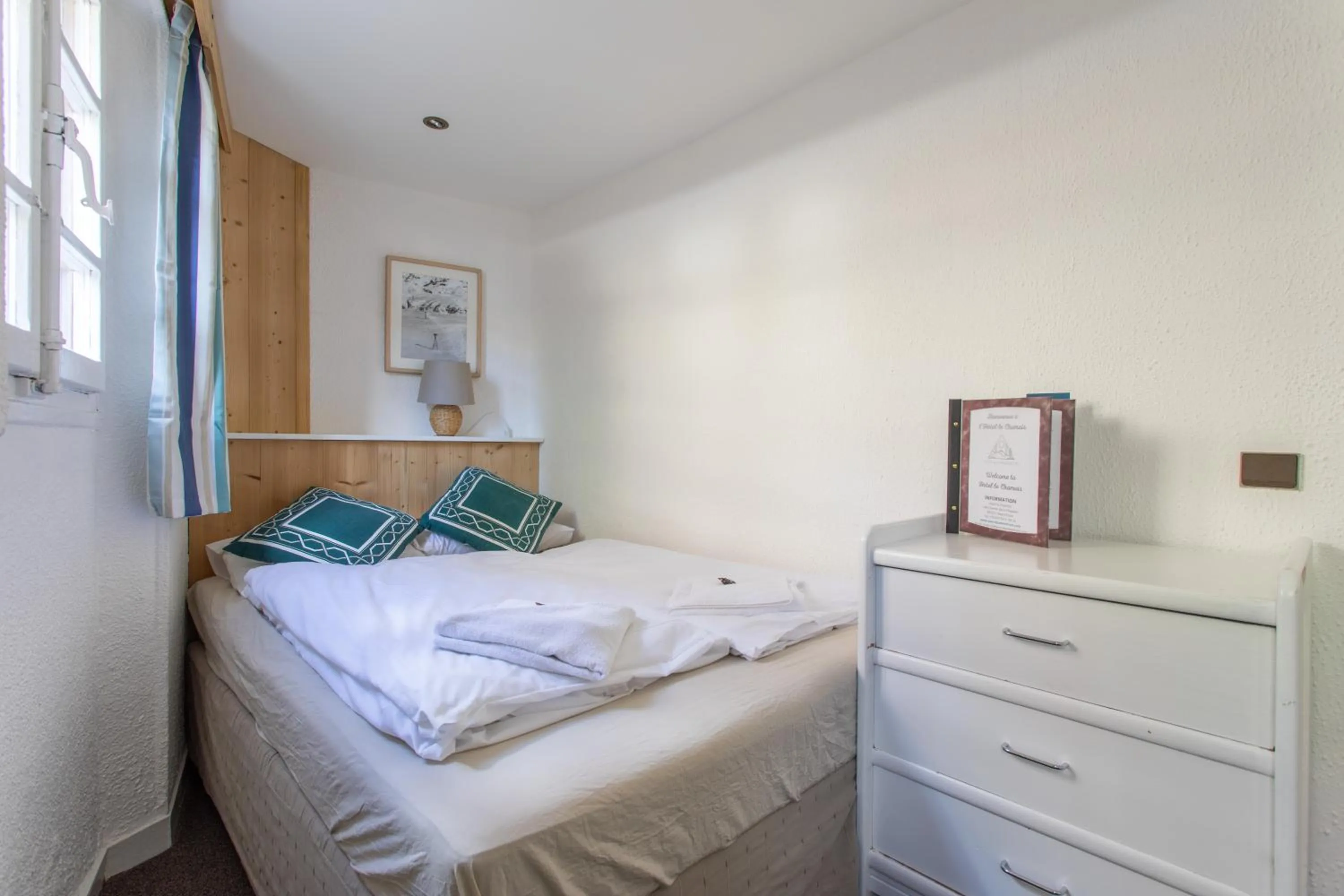 Bed in Hotel le Chamois