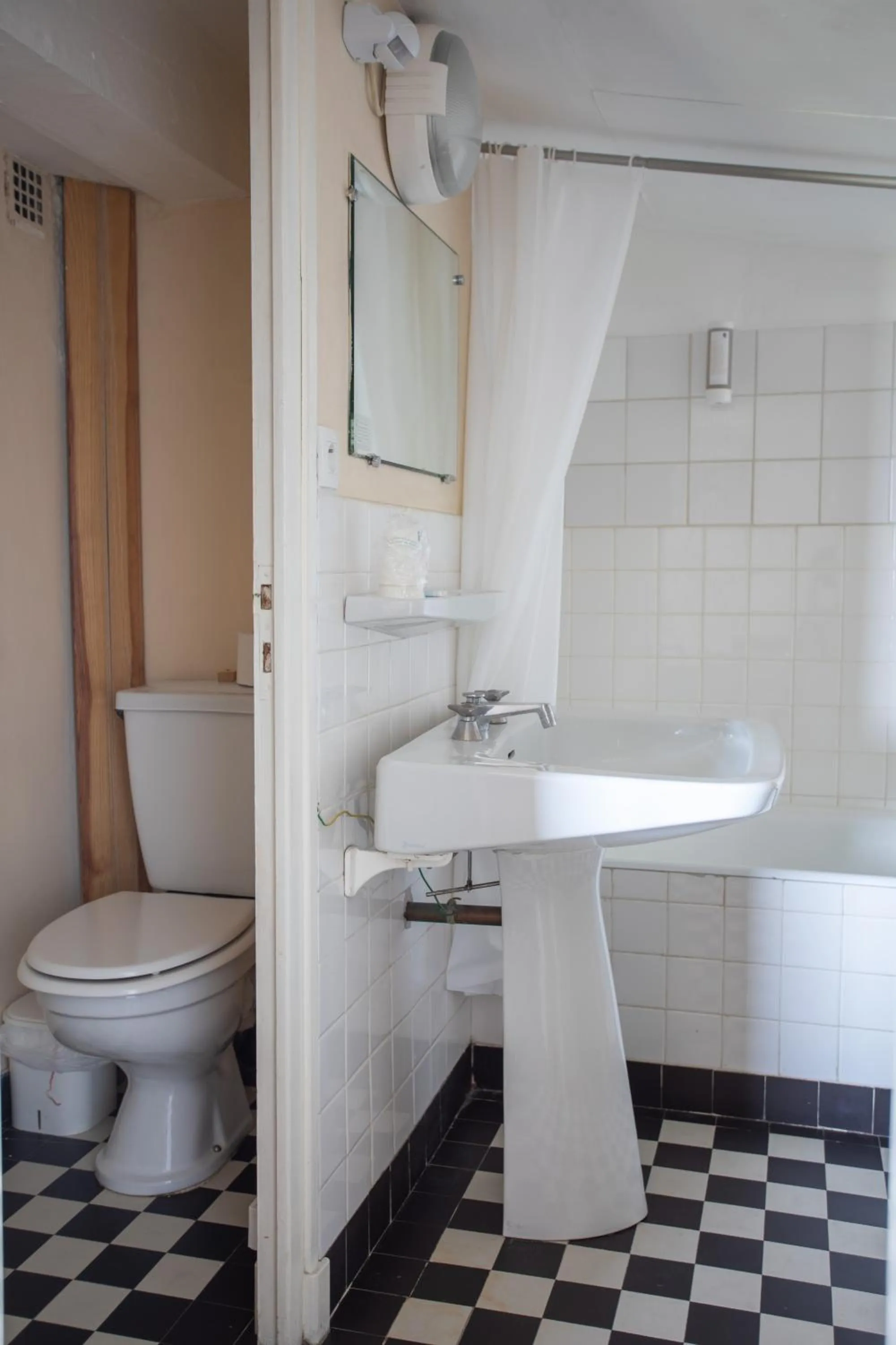 Toilet in Hotel le Chamois