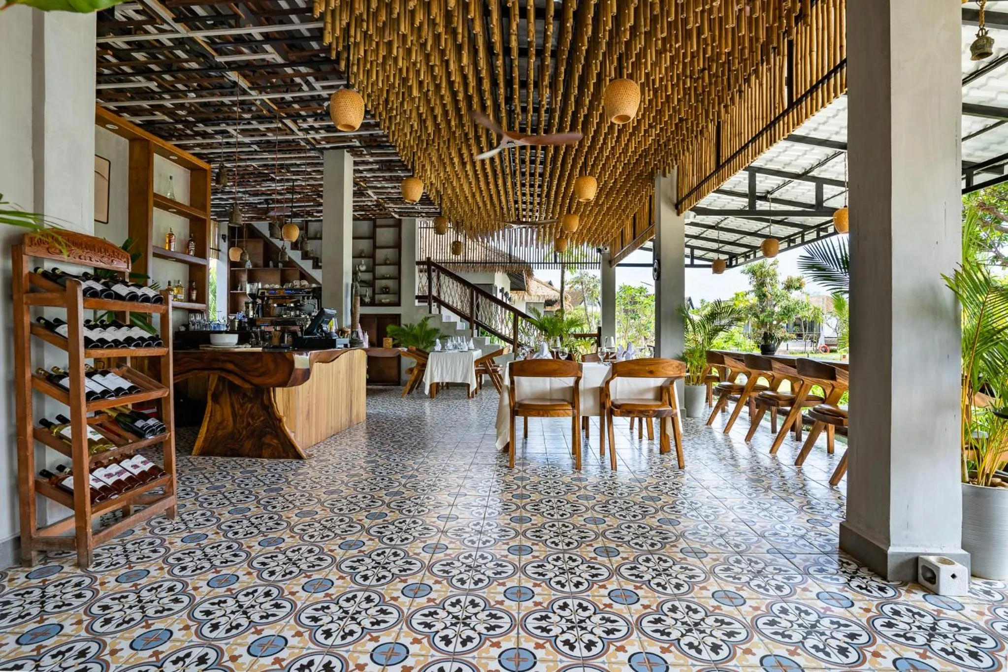 Restaurant/places to eat in RiverTree Villa & Resort