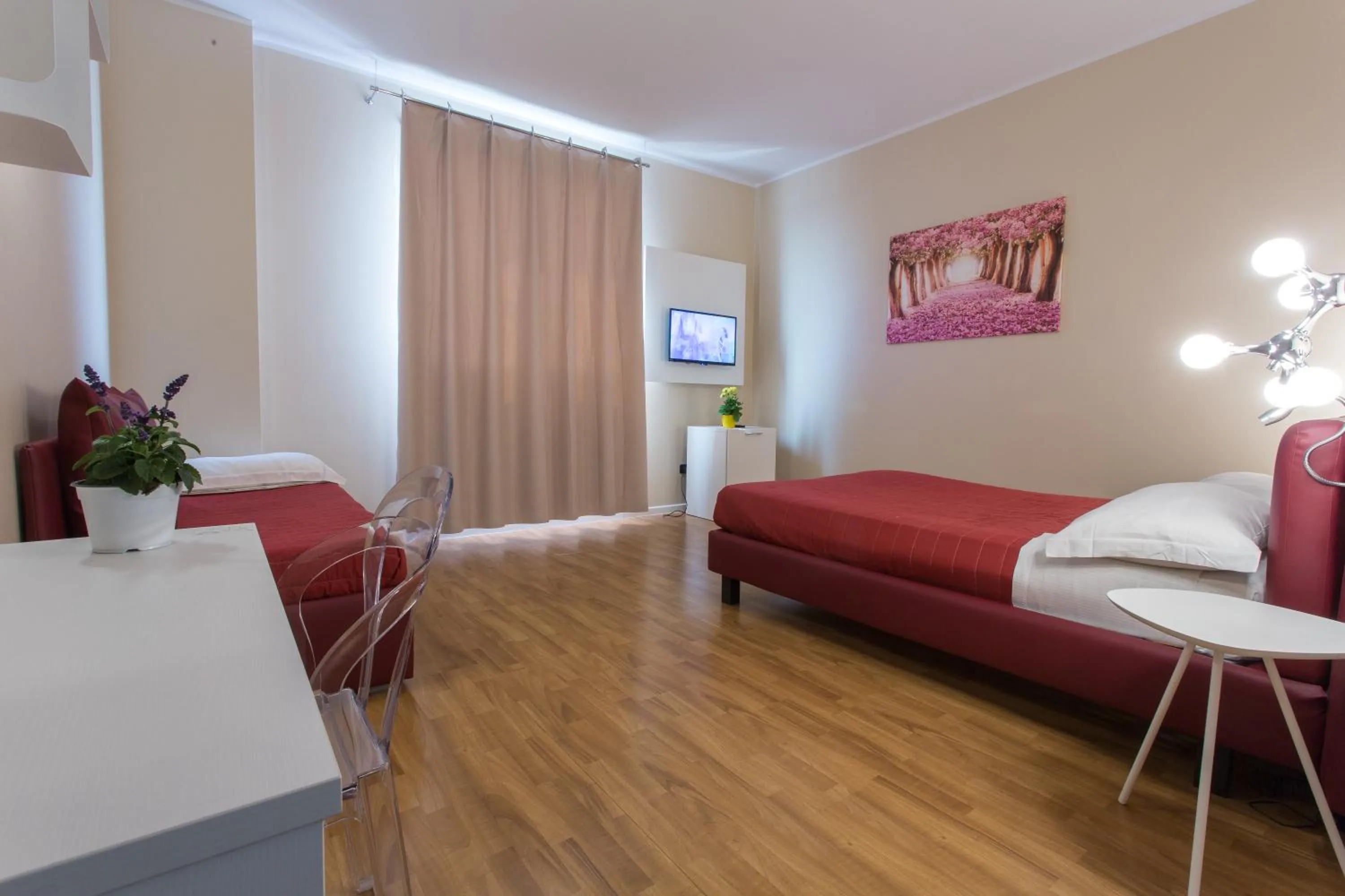 Bedroom, Bed in Break Hotel