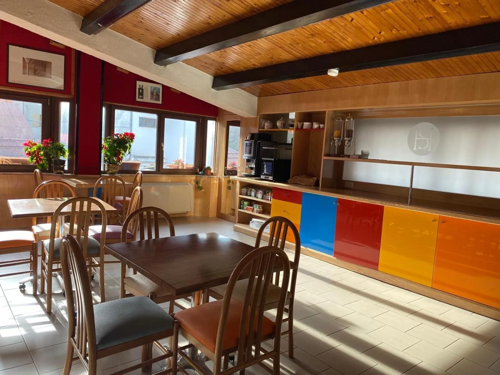 Buffet breakfast in Hotel Sila