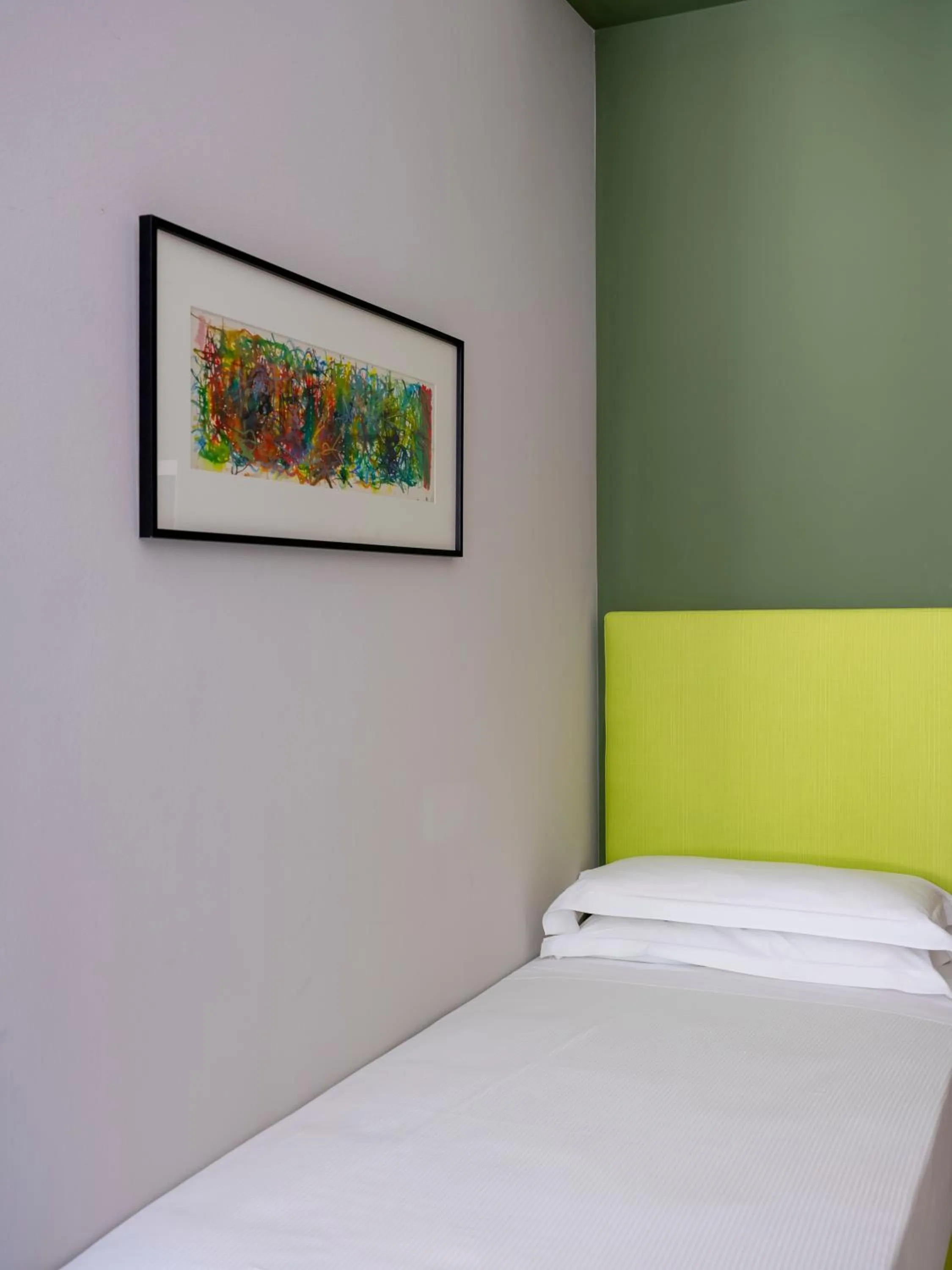 Photo of the whole room, Bed in HH Il Gabbiano