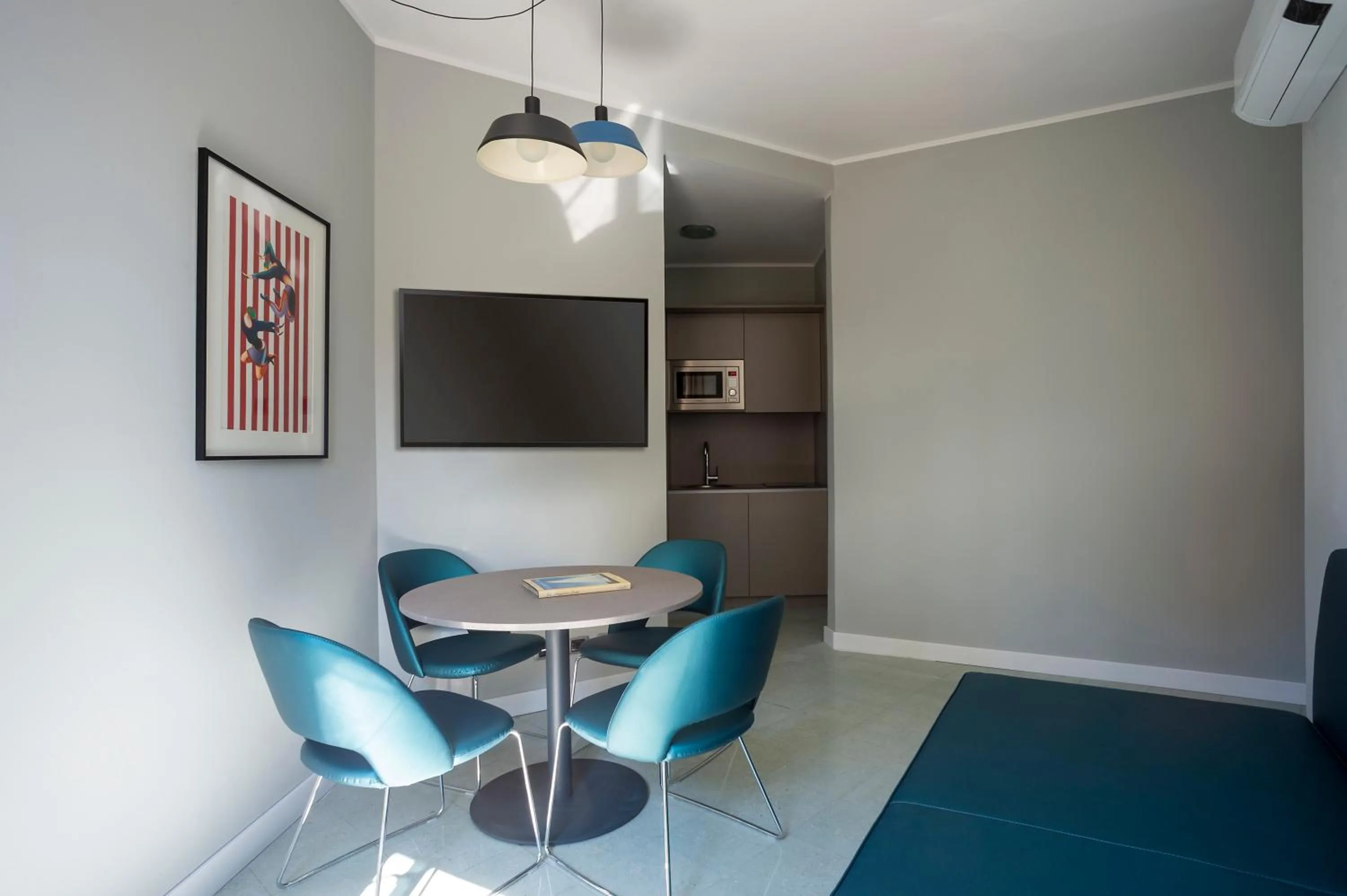 TV and multimedia, TV/Entertainment Center in HH Il Gabbiano