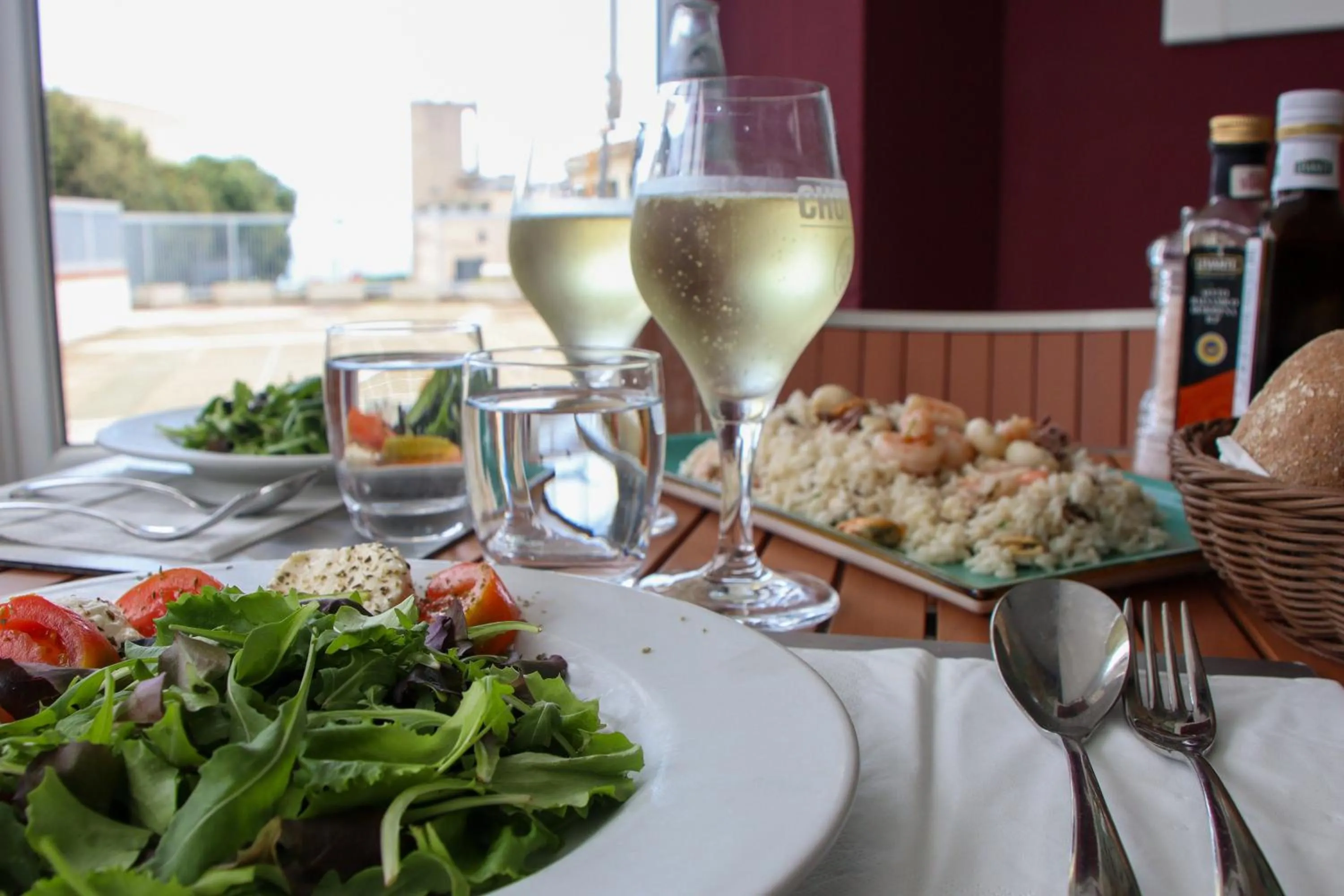 Restaurant/places to eat in HH Il Gabbiano