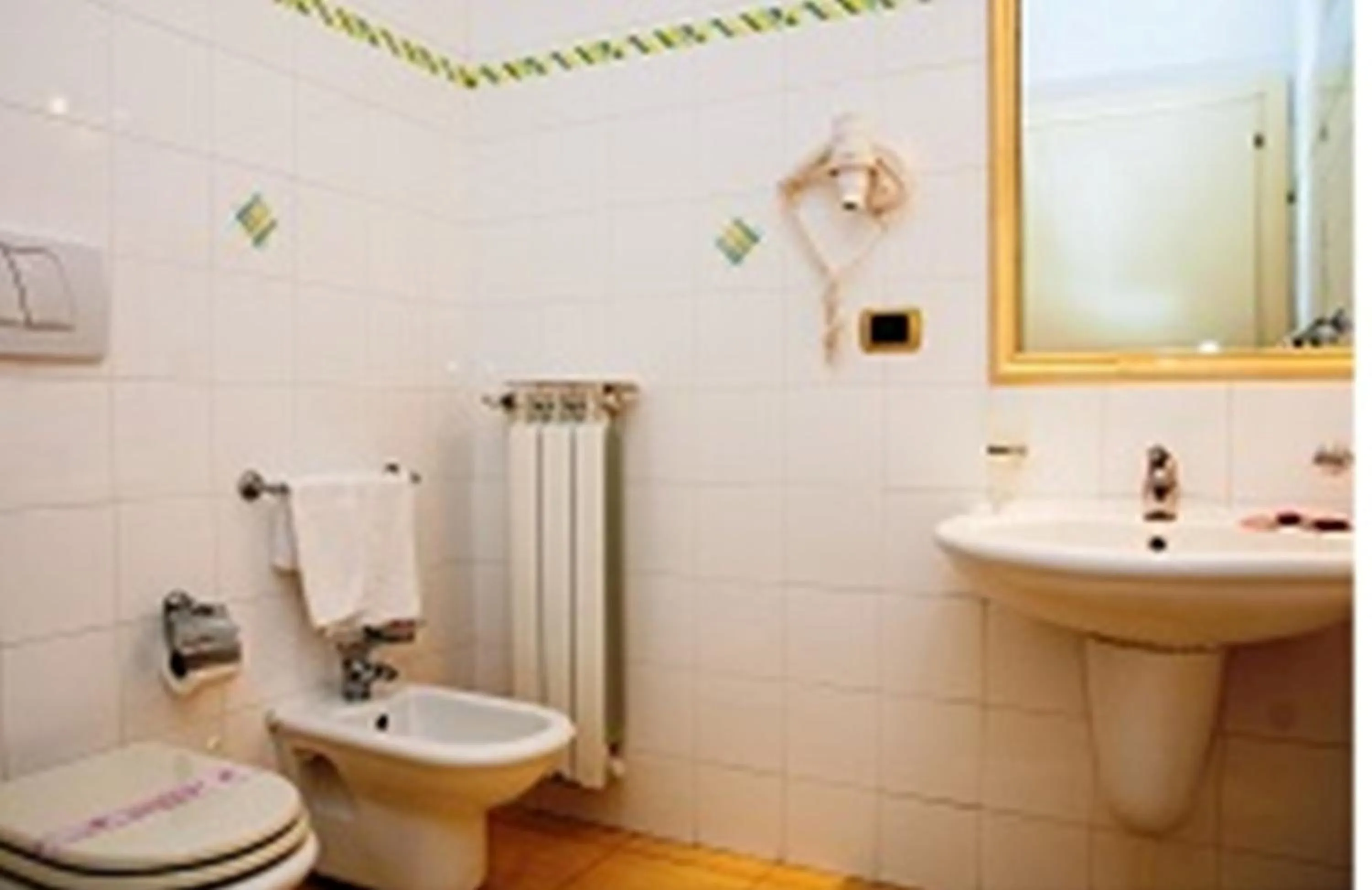 Bathroom in Megaron Hotel