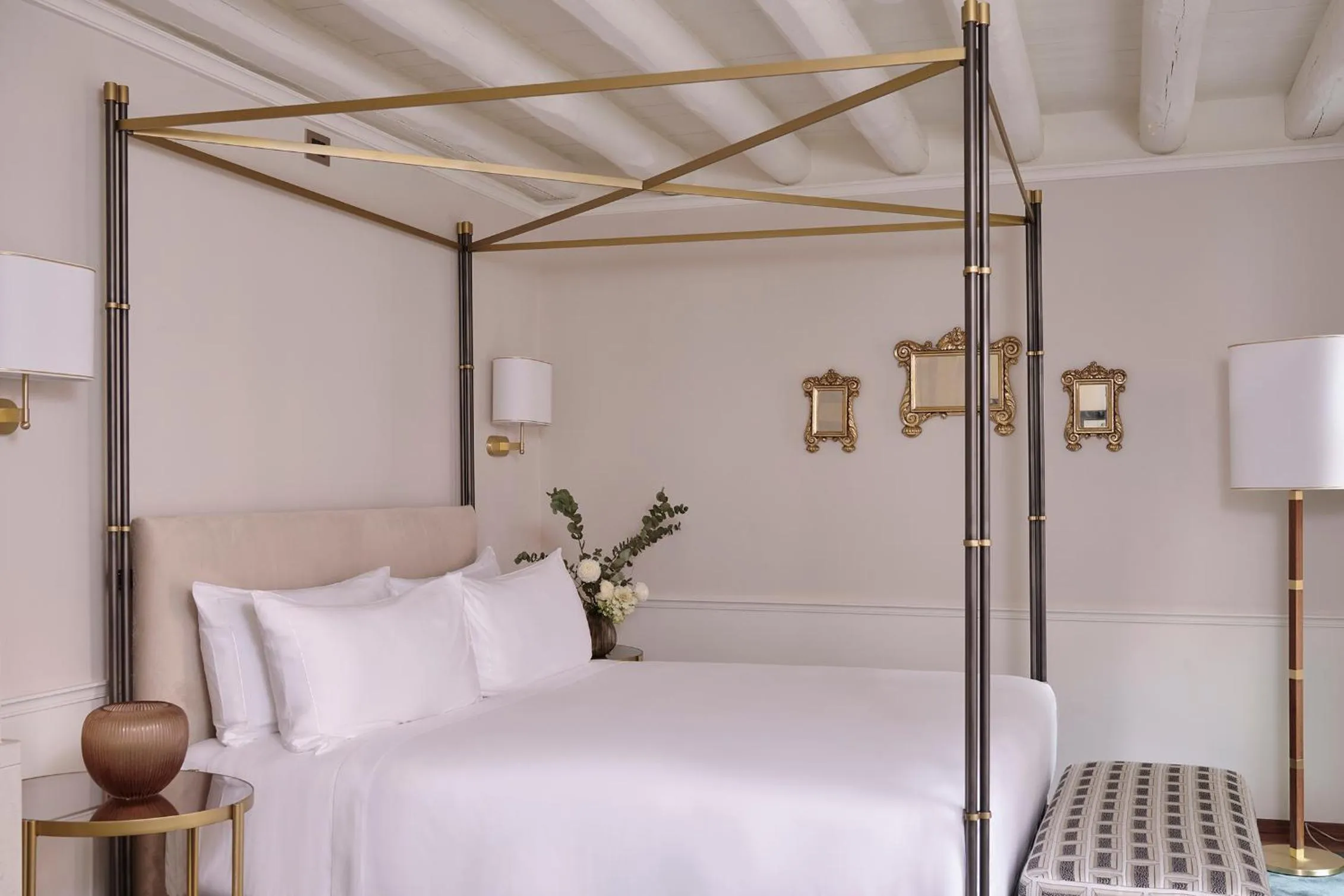 Bed in Violino d'Oro Venezia