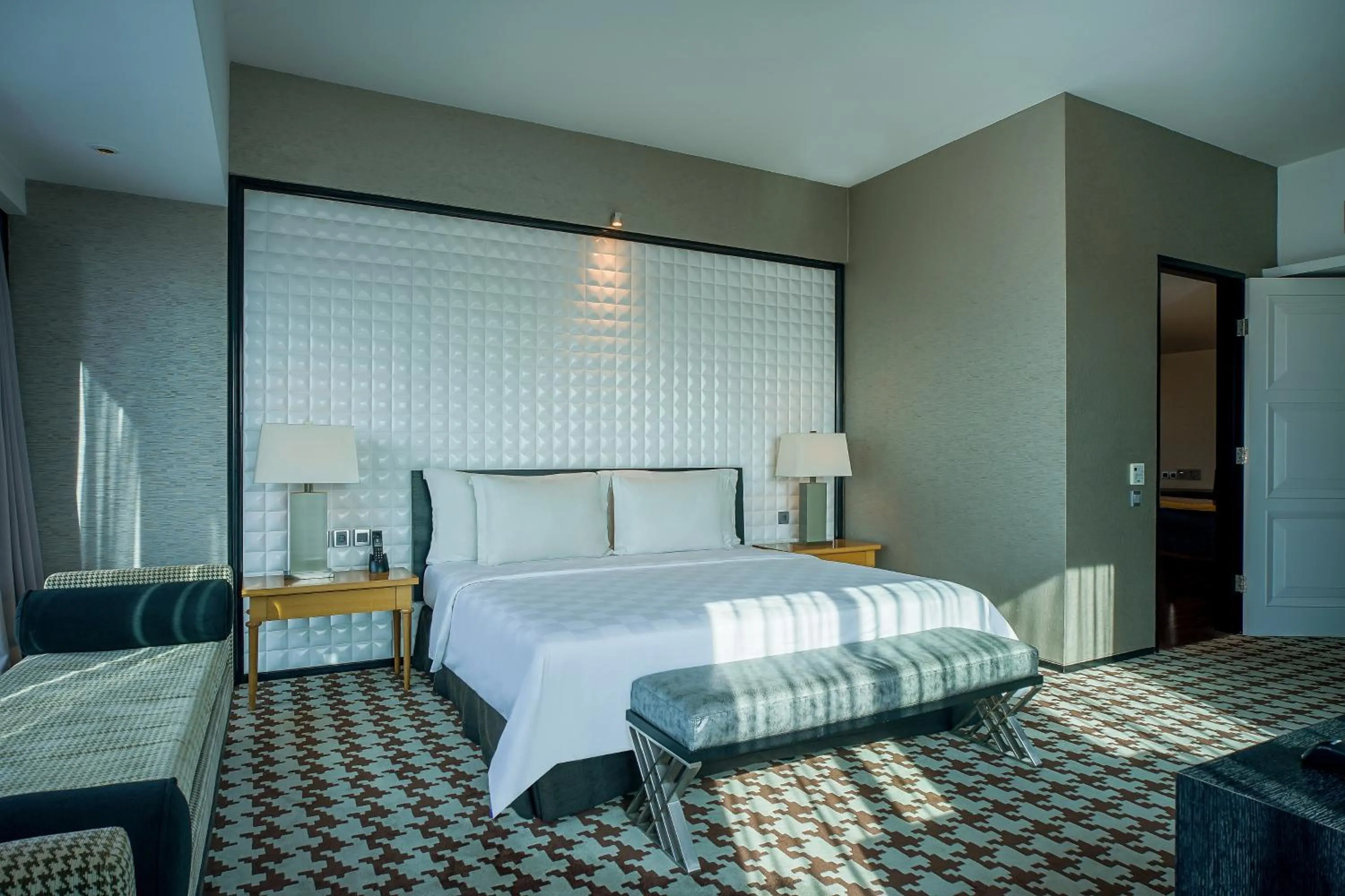 Bedroom, Bed in ARTOTEL TS Suites Surabaya