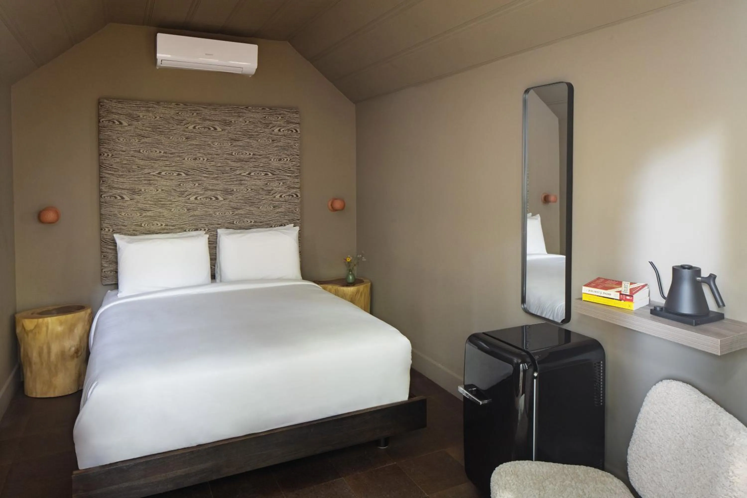 Bedroom, Bed in Dawn Ranch