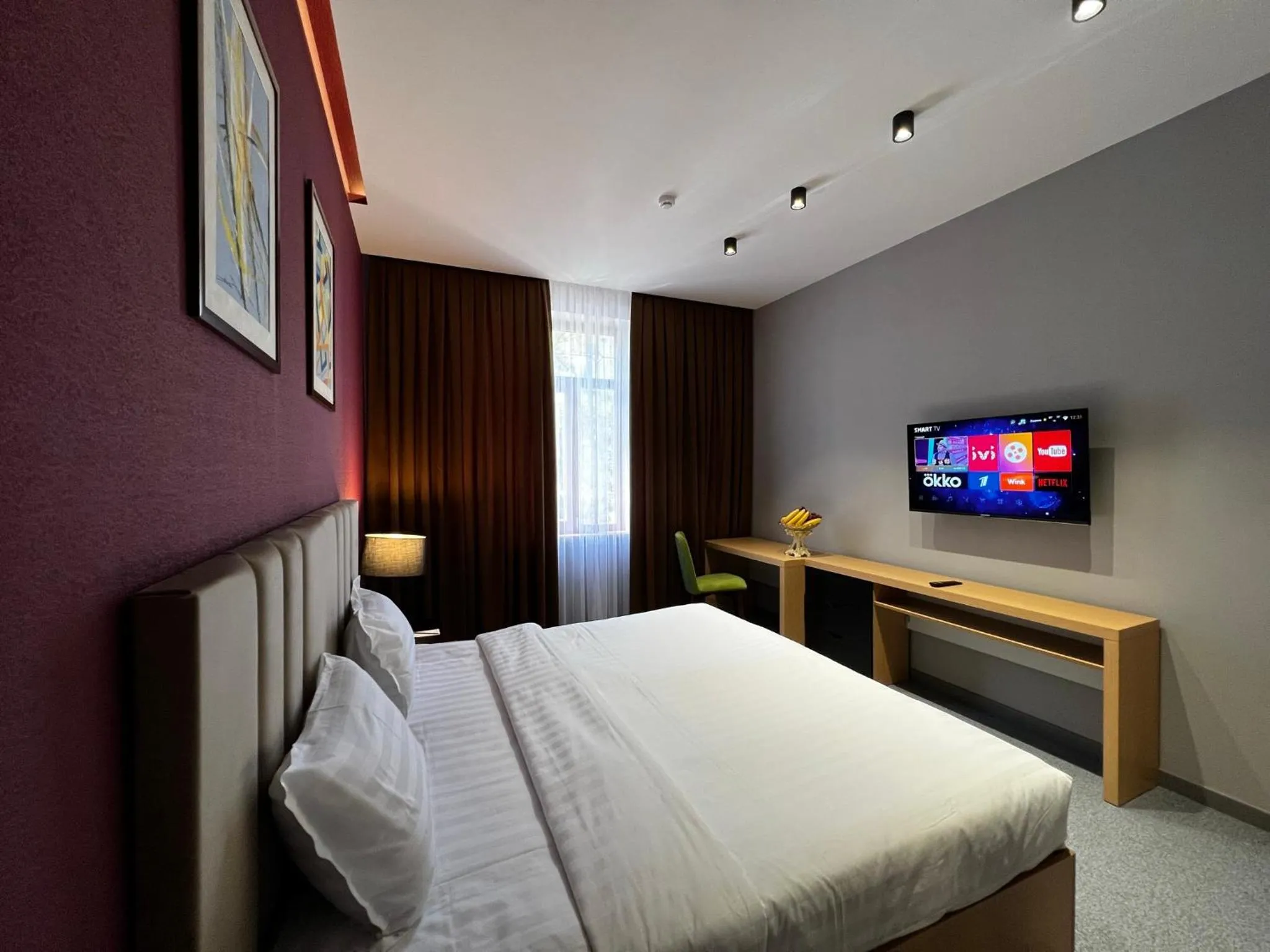 Bed in King Plaza Hotel