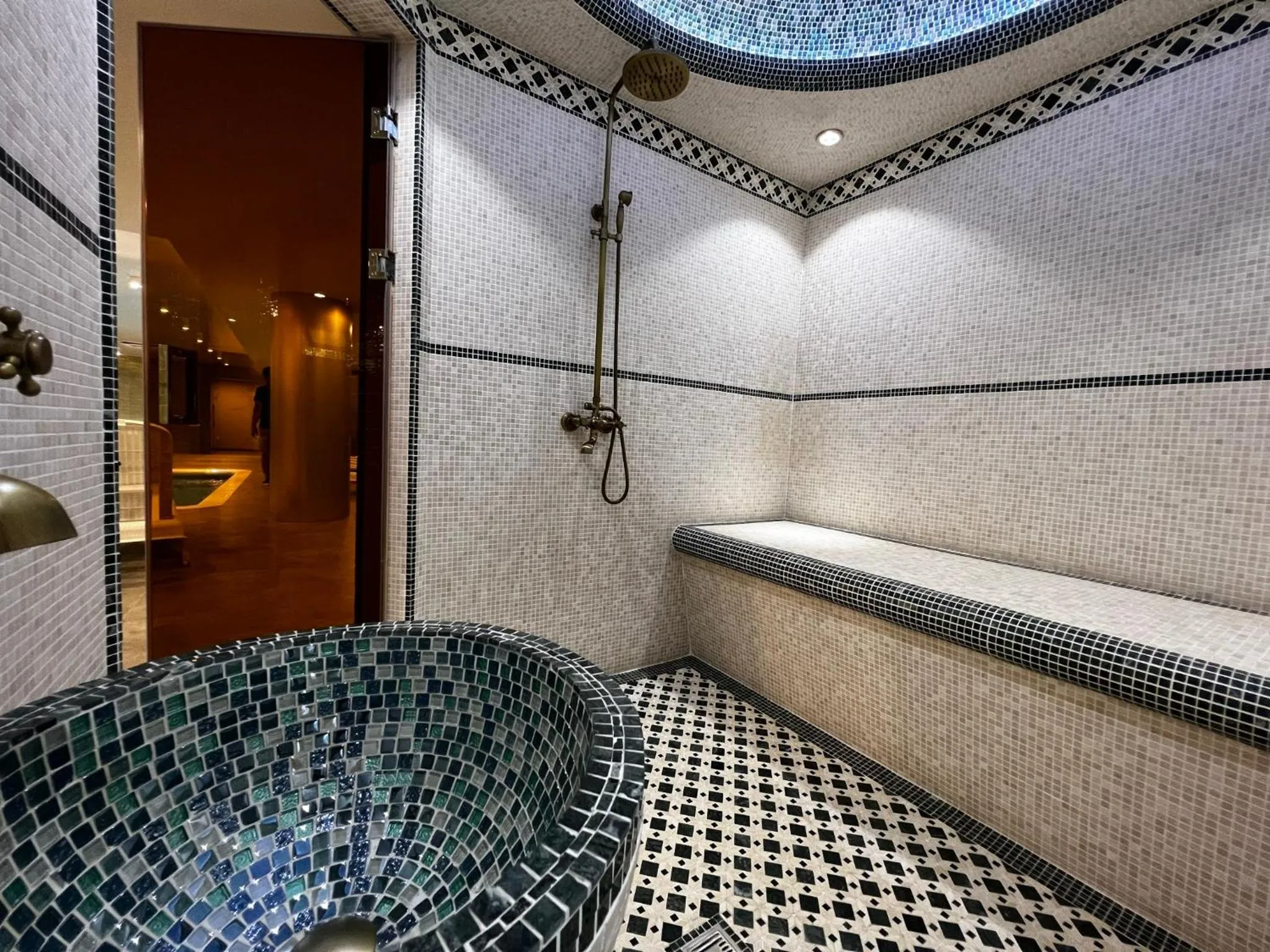 Spa and wellness centre/facilities in King Plaza Hotel